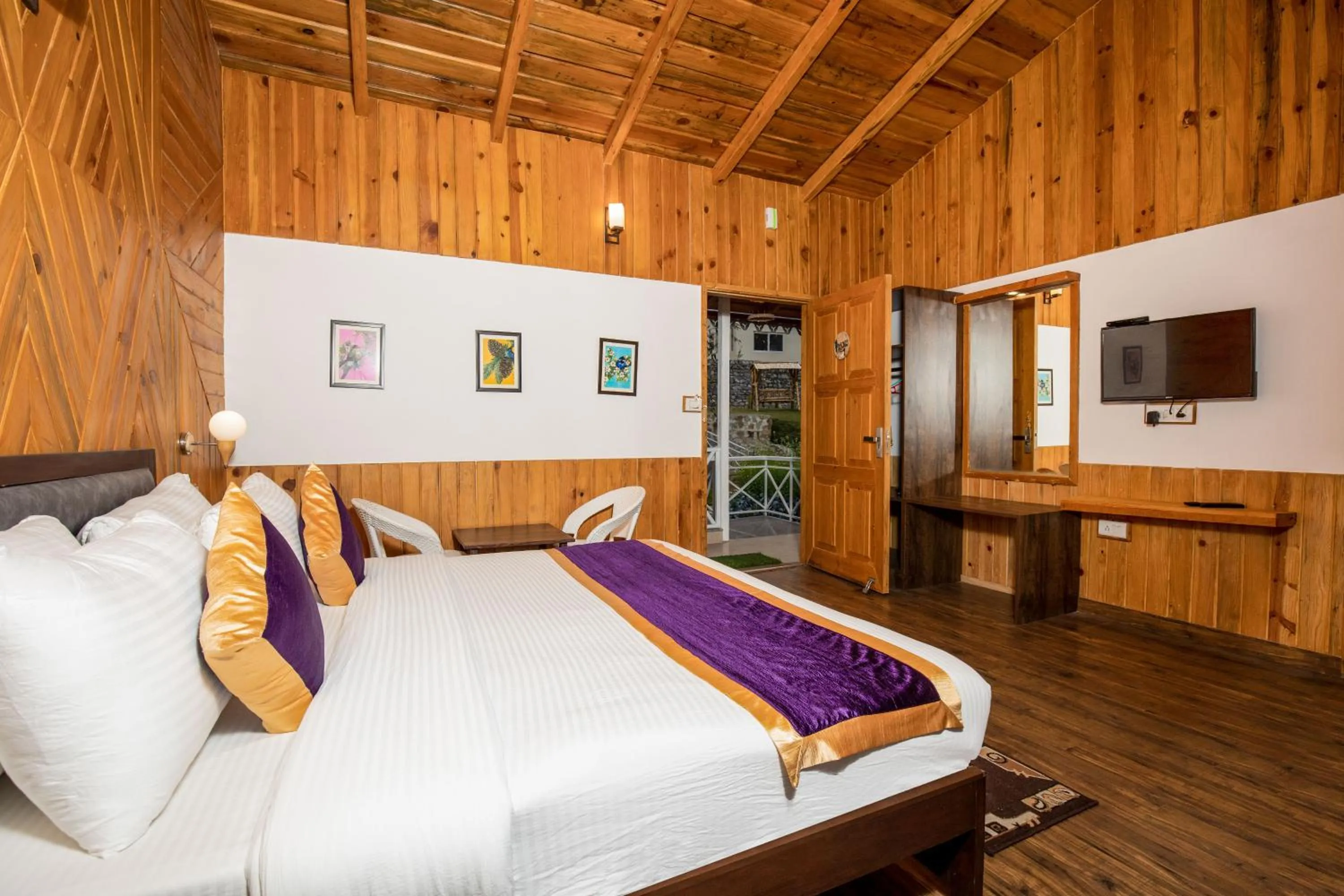 Bed in The Nature's Green Resort, Bhimtal, Nainital