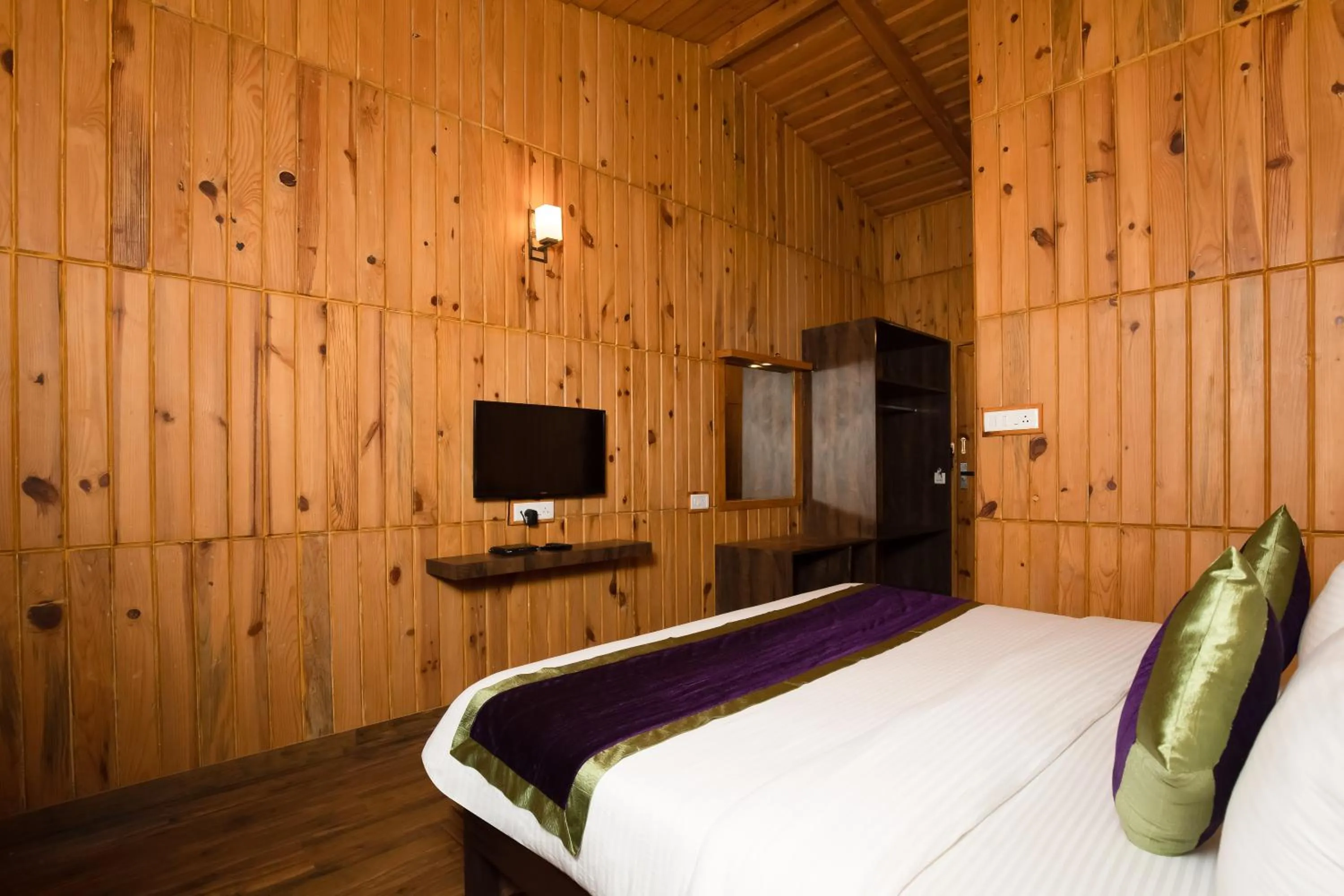 Bed in The Nature's Green Resort, Bhimtal, Nainital