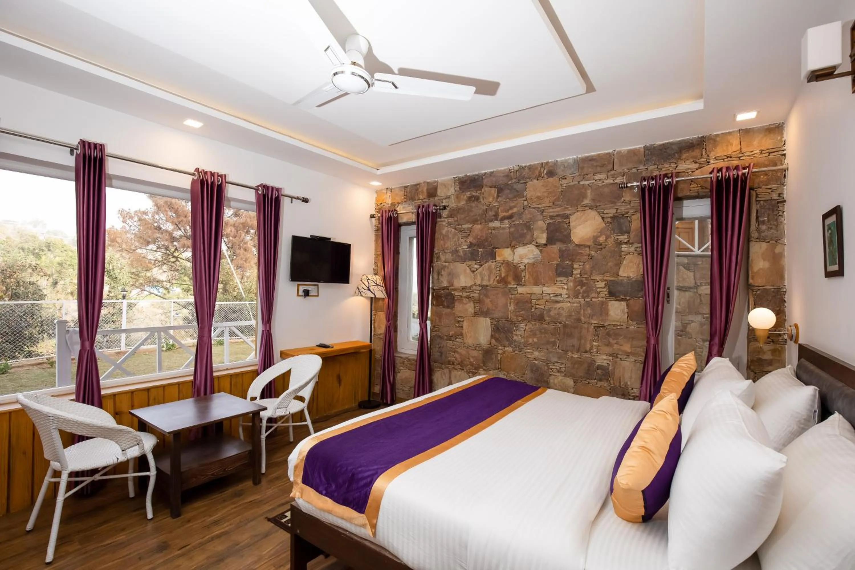 Bird's eye view, Bed in The Nature's Green Resort, Bhimtal, Nainital