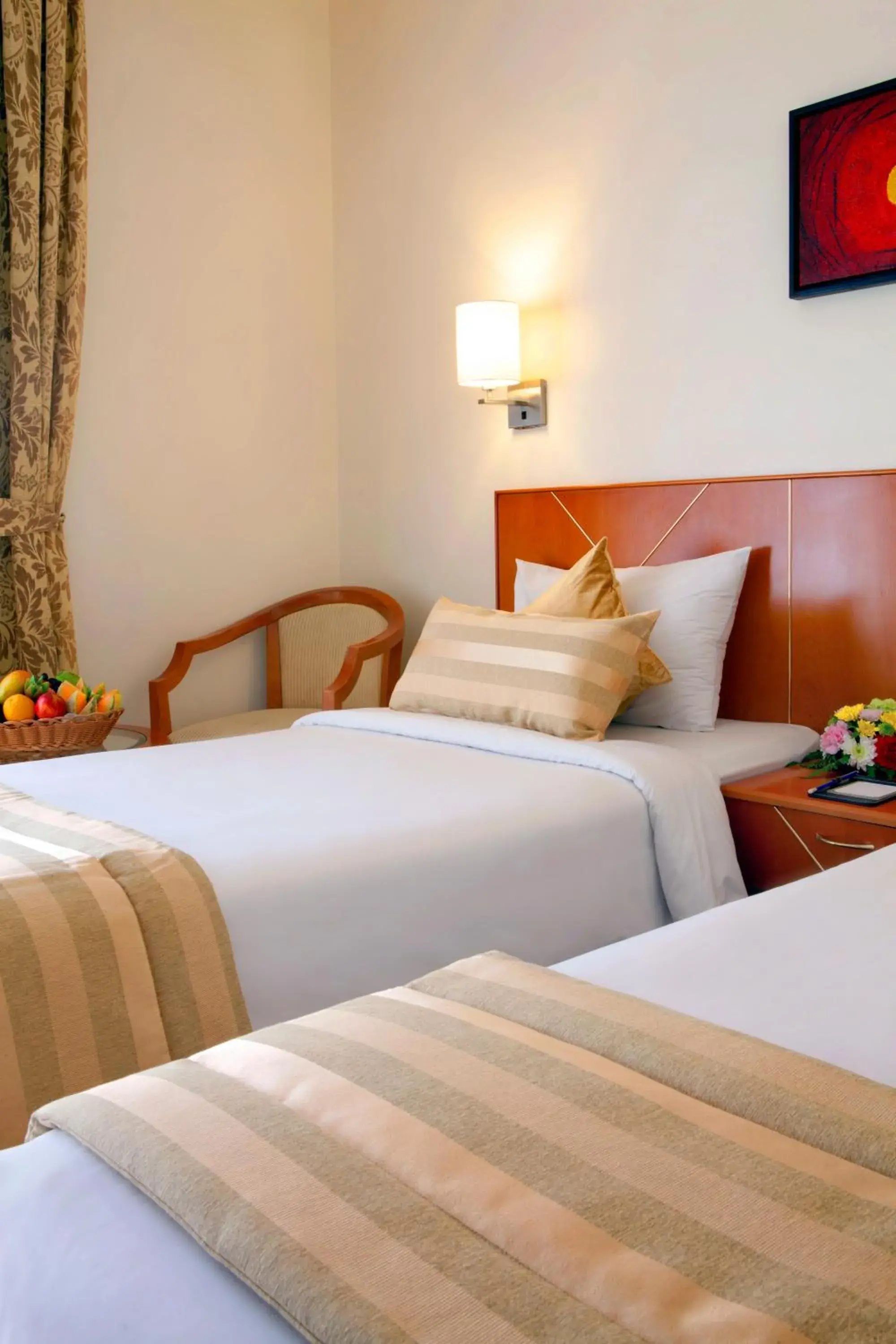 Classic Room with Twin beds in Landmark Hotel Classic Room with Twin beds in Landmark Hotel