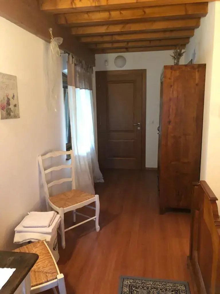 Double Room with Private Bathroom - single occupancy in Agriturismo Antica Corte Contadina Double Room with Private Bathroom - single occupancy in Agriturismo Antica Corte Contadina