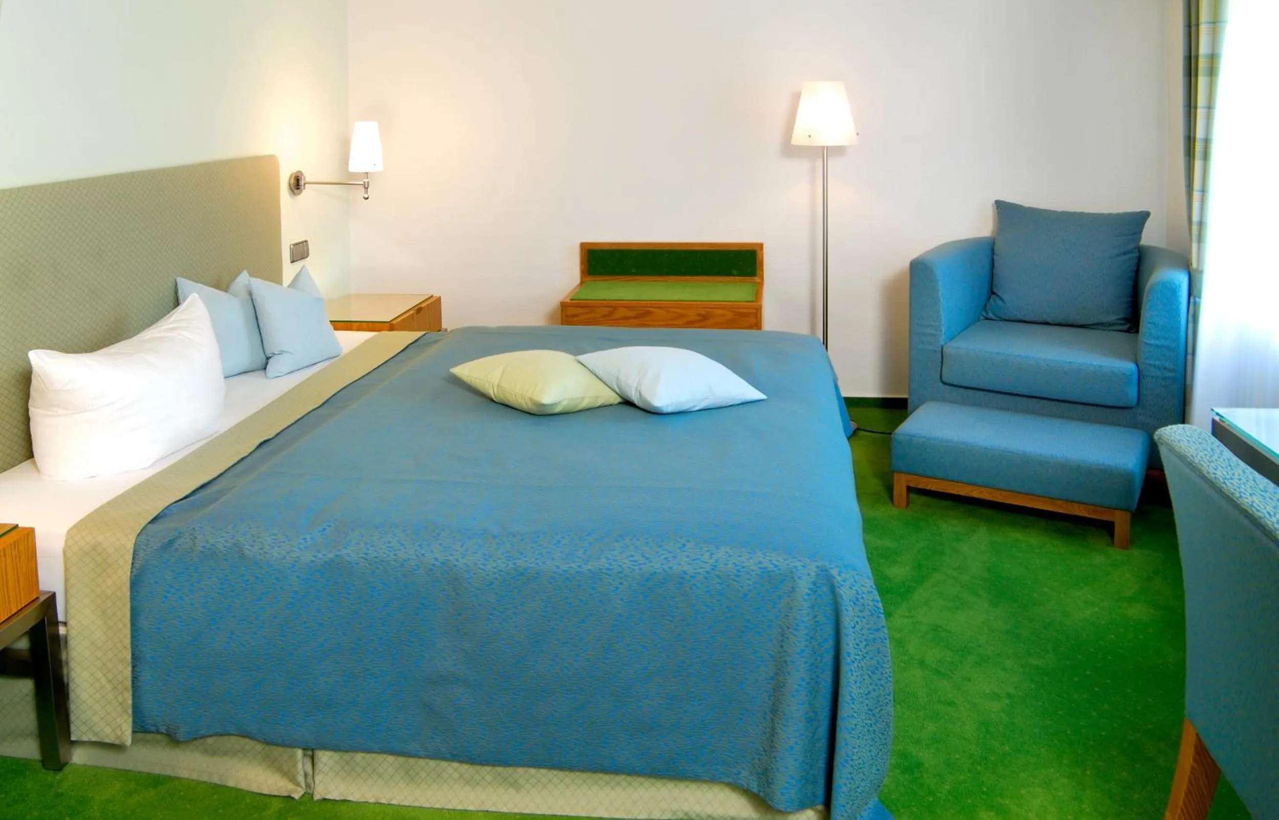 Bed in Restaurant-Hotel Maien