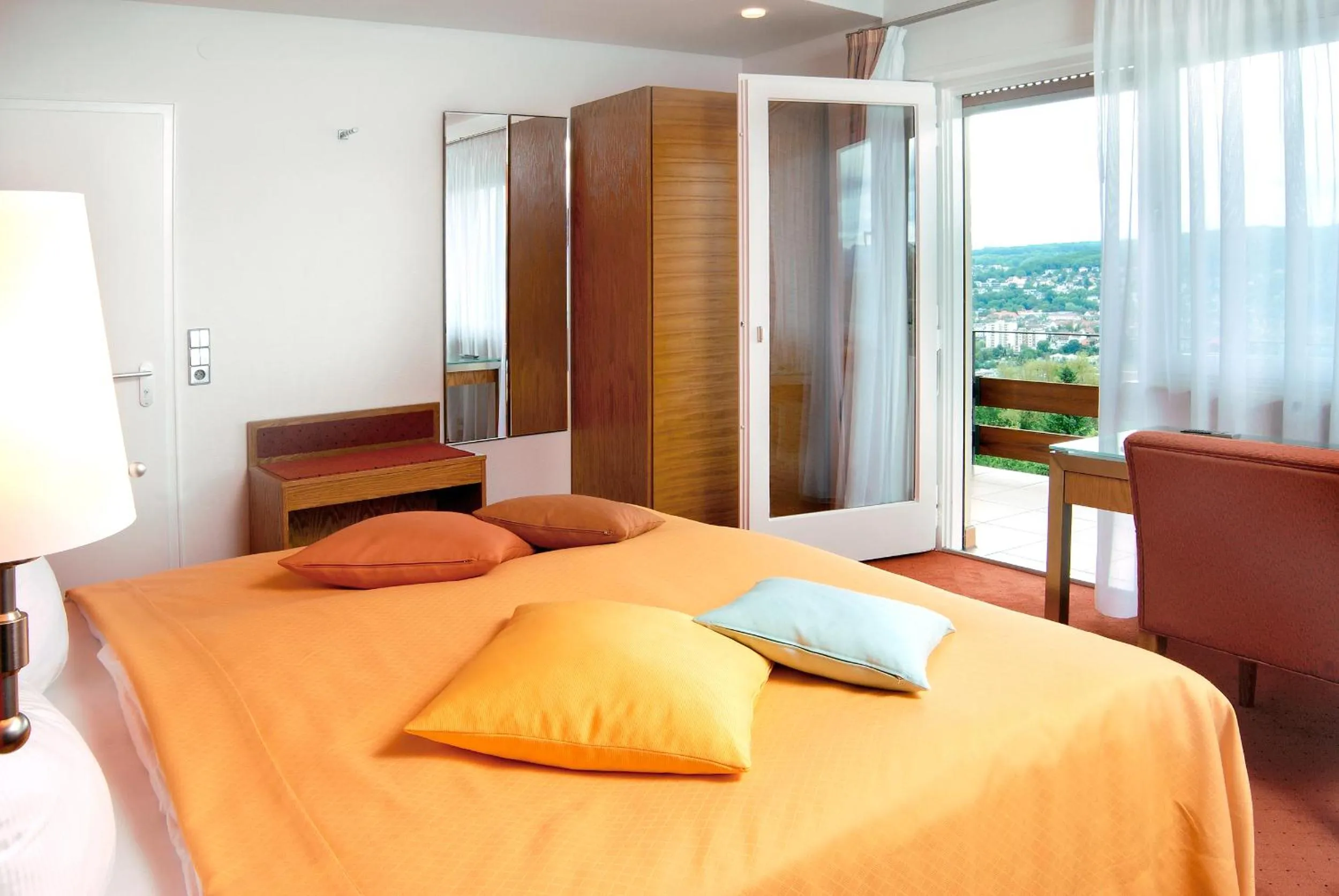 Bed in Restaurant-Hotel Maien