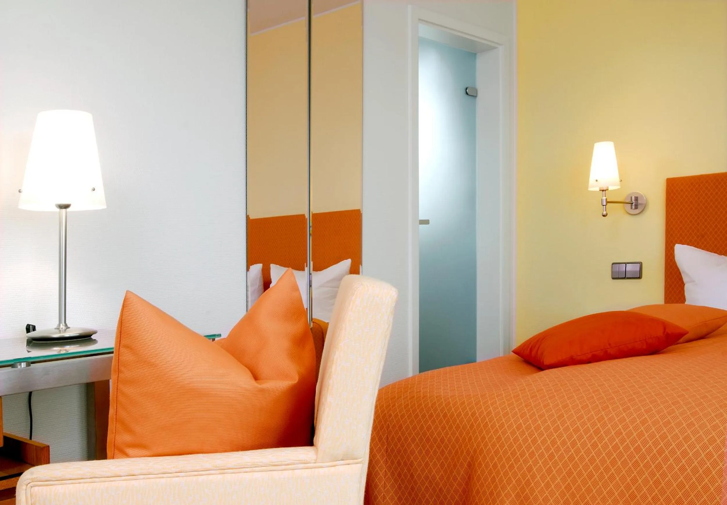 Bed in Restaurant-Hotel Maien