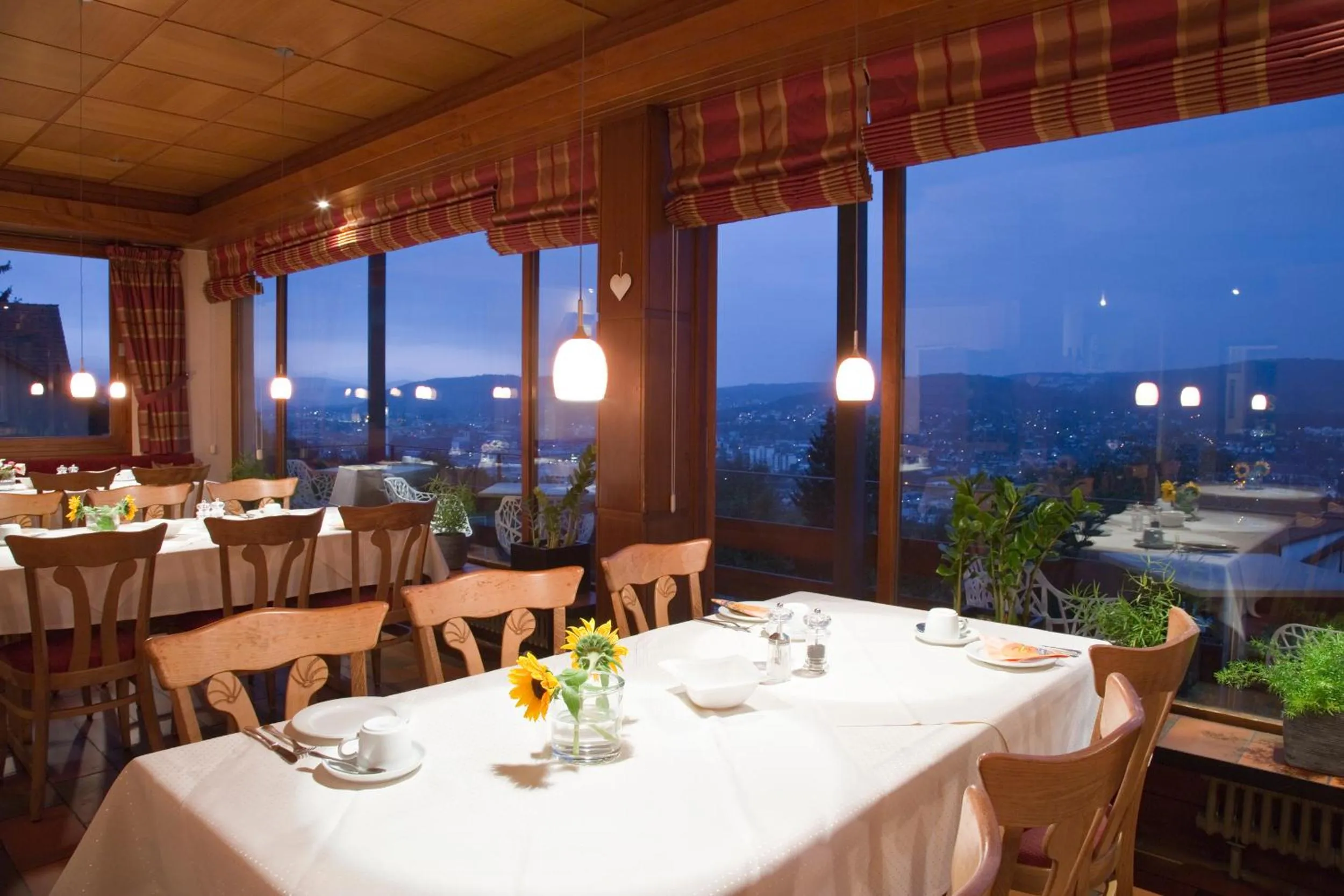 Breakfast in Restaurant-Hotel Maien