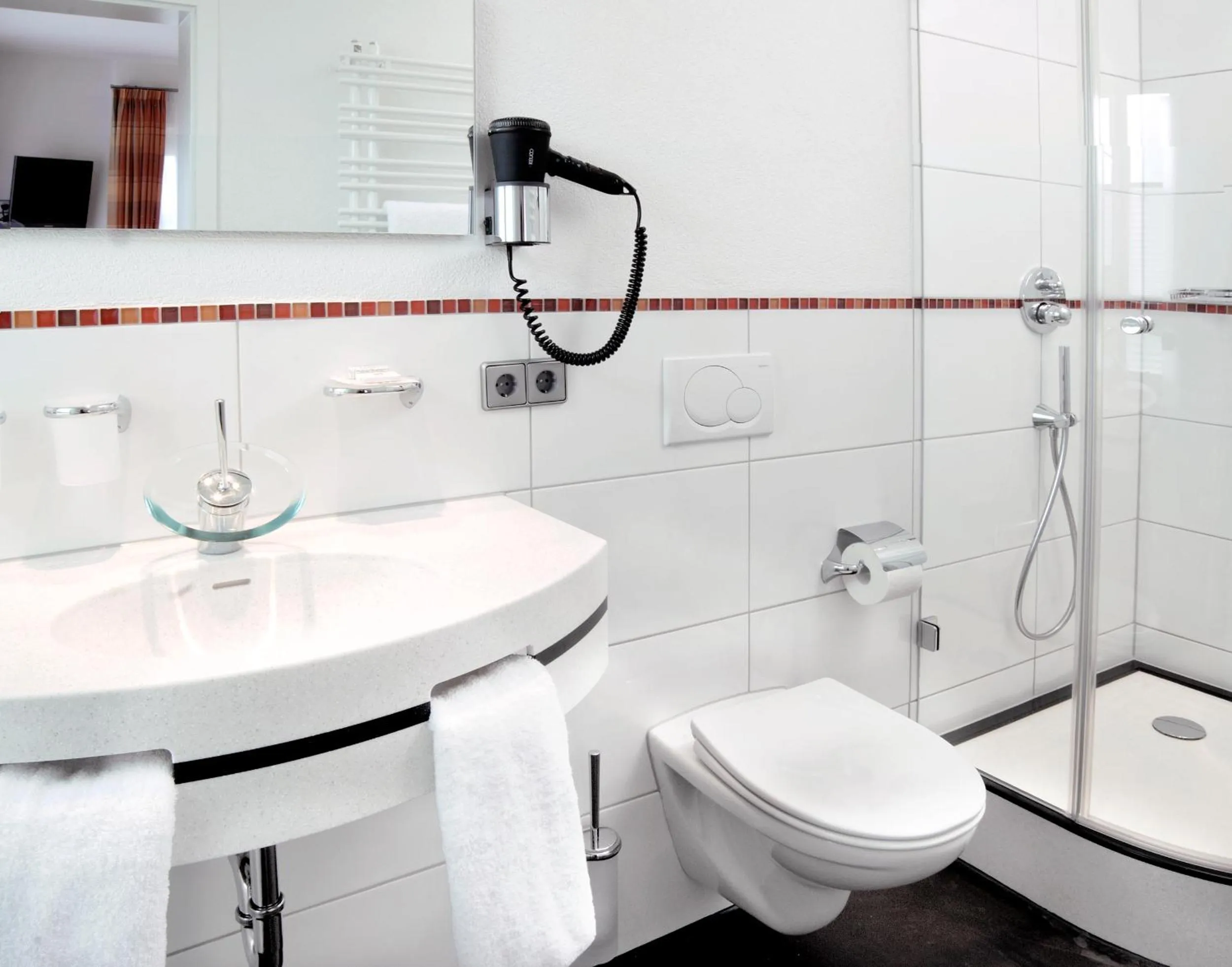 Bathroom in Restaurant-Hotel Maien