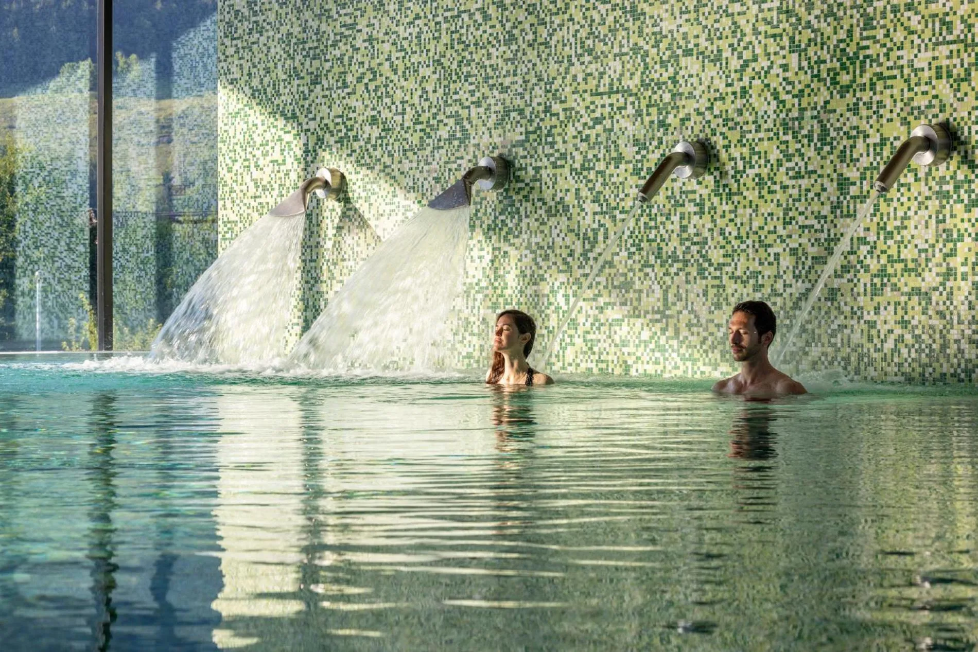 Swimming pool in Hôtel Cailler & Bains de la Gruyère