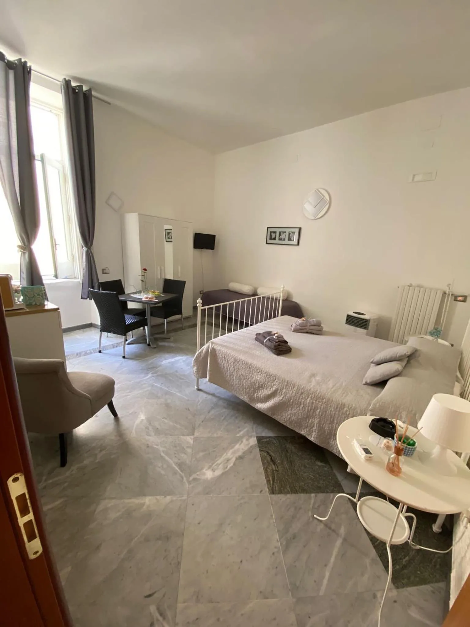 Double Room in le ginestre in centro