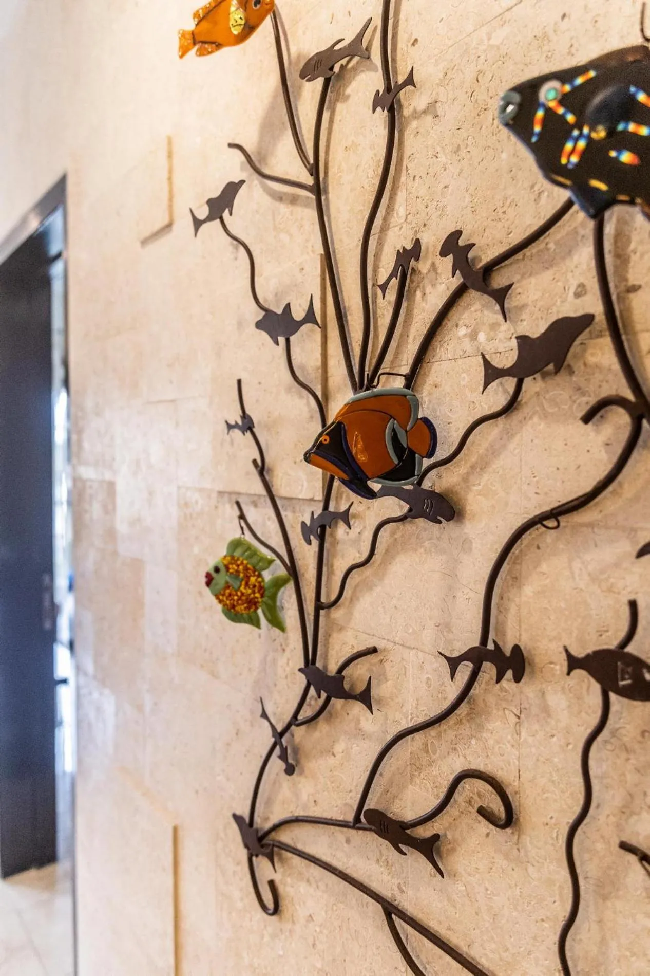 Guests in Ocean Front El Faro Reef 304