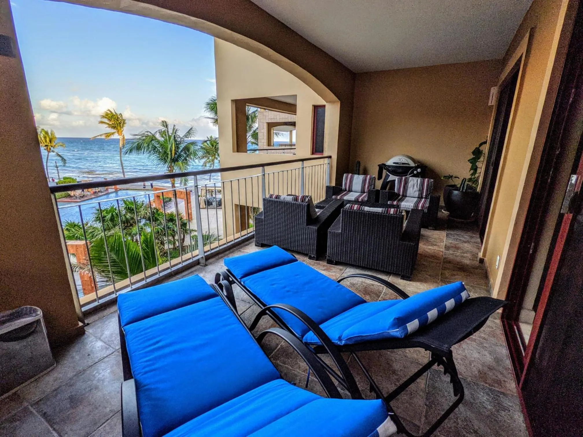 Balcony/Terrace in Ocean Front El Faro Reef 304