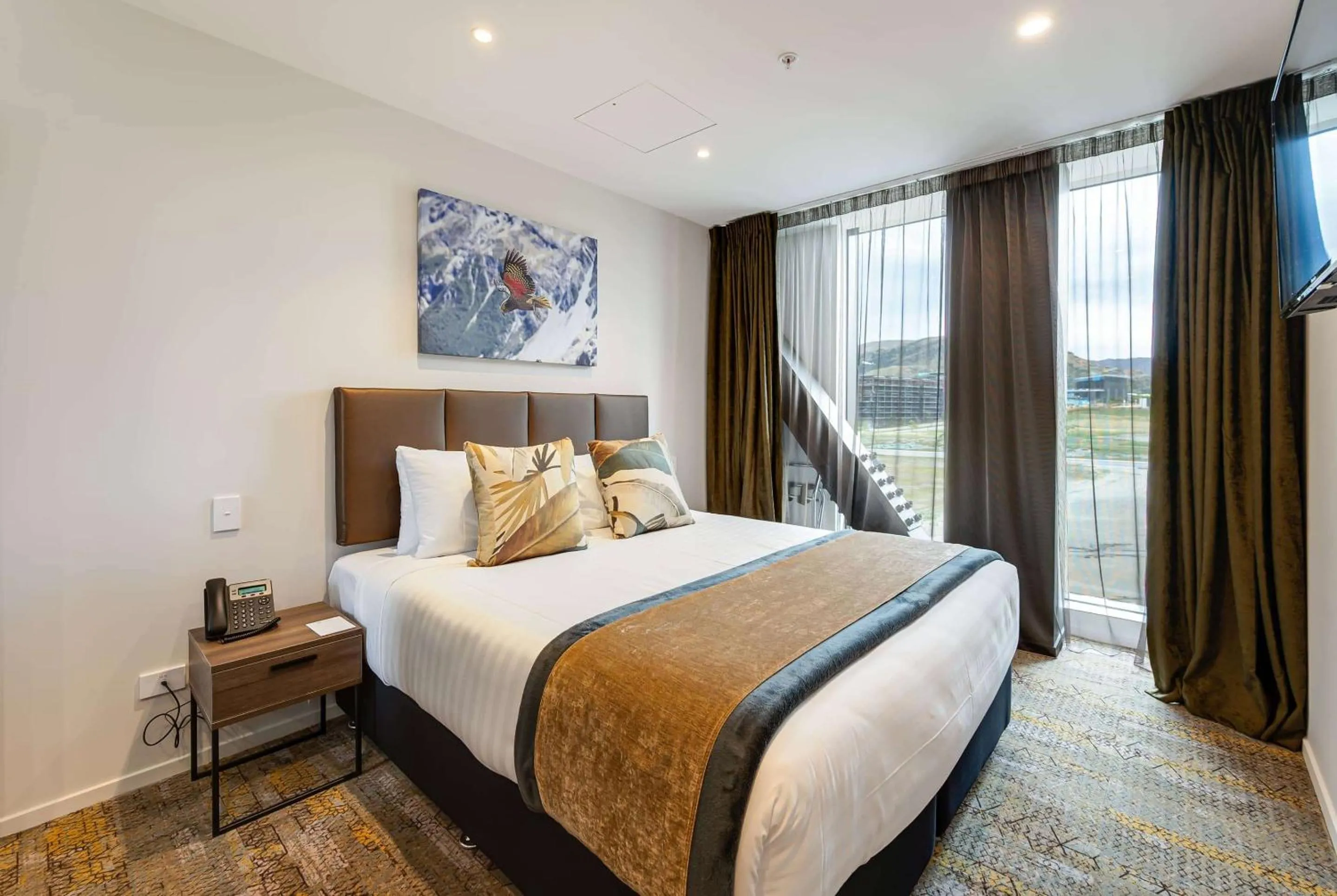 Bedroom, Bed in La Quinta by Wyndham Remarkables Park Queenstown