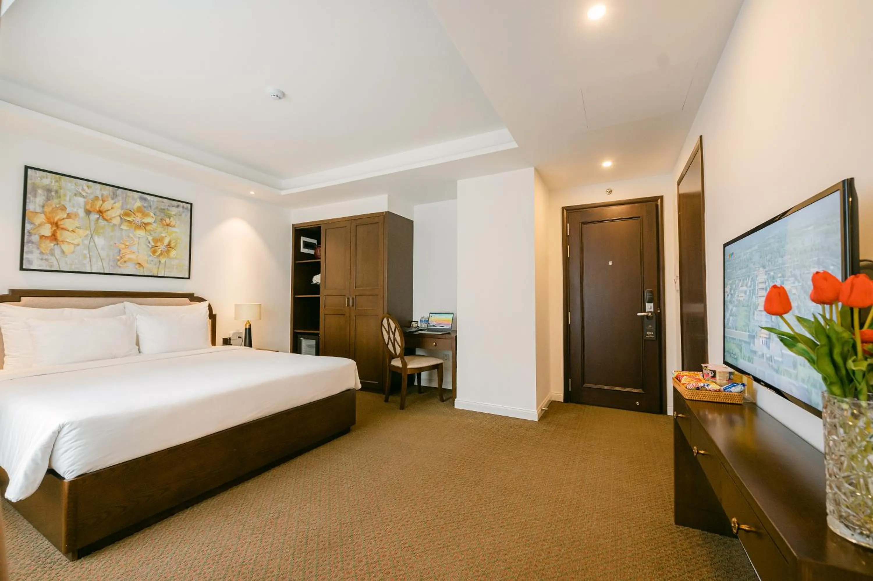 Bedroom, Bed in Marigold Hotel Hanoi