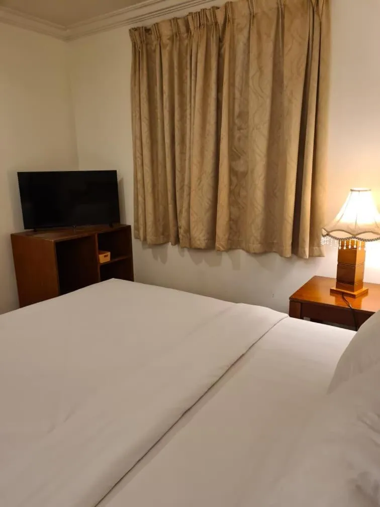 Toilet, Bed in Hotel Johan