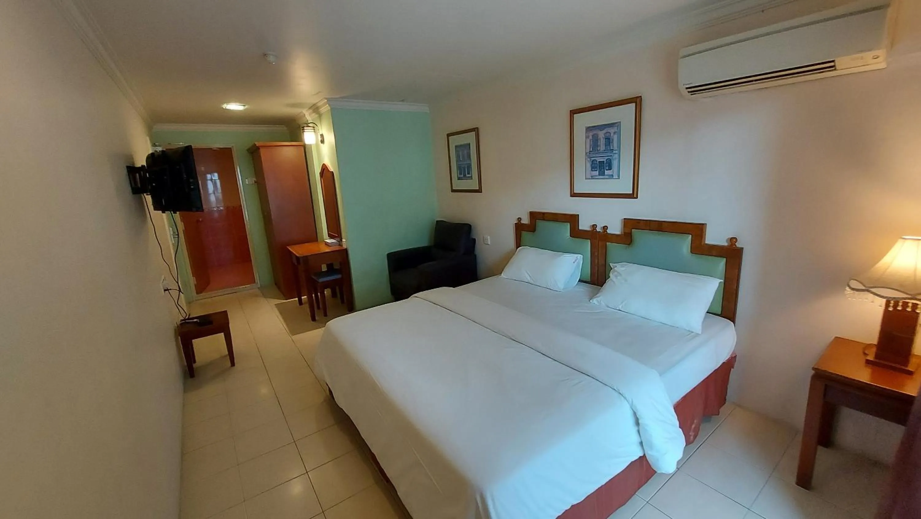 Bedroom, Bed in Hotel Johan