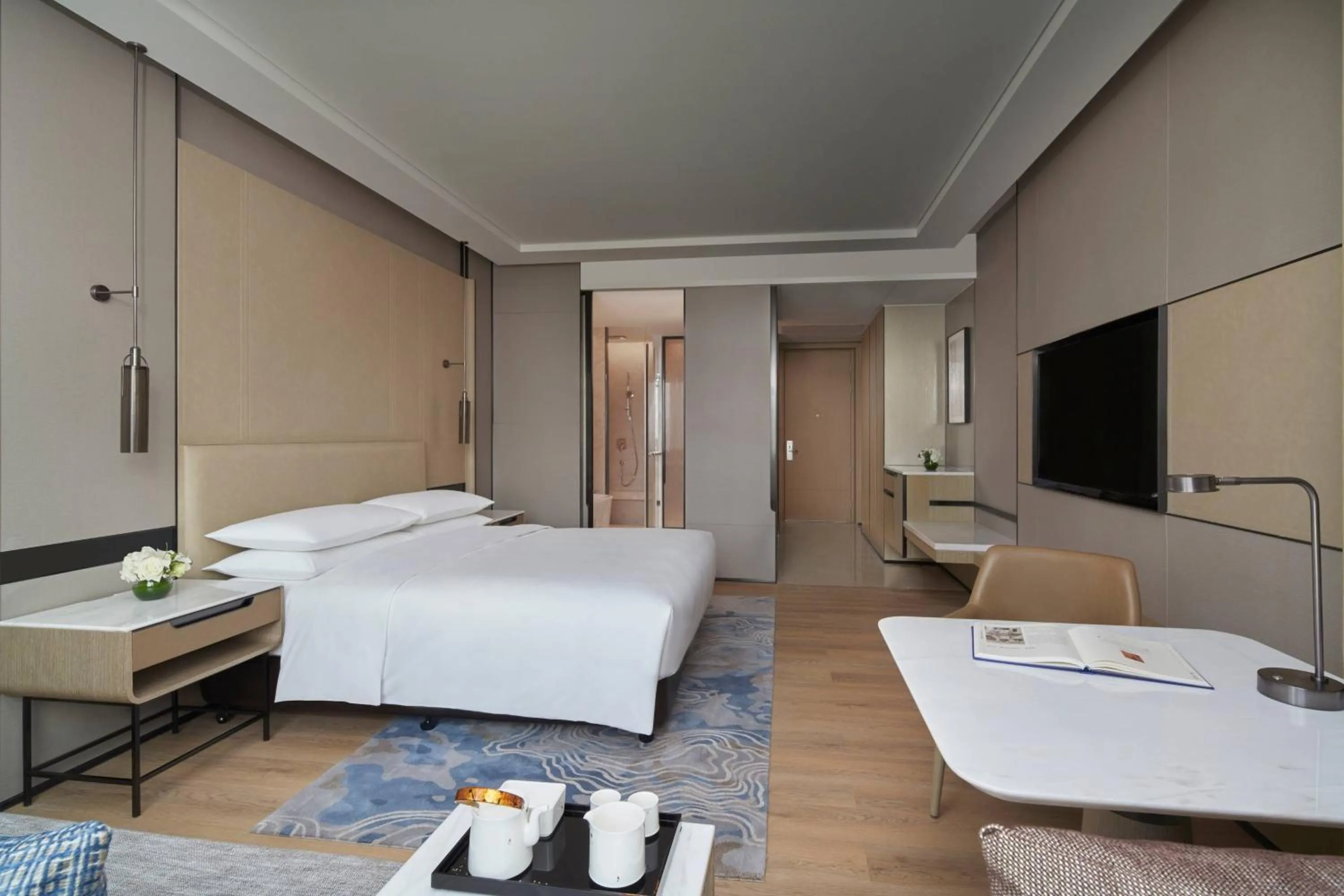 Photo of the whole room, Bed in Fuzhou Marriott Hotel Riverside