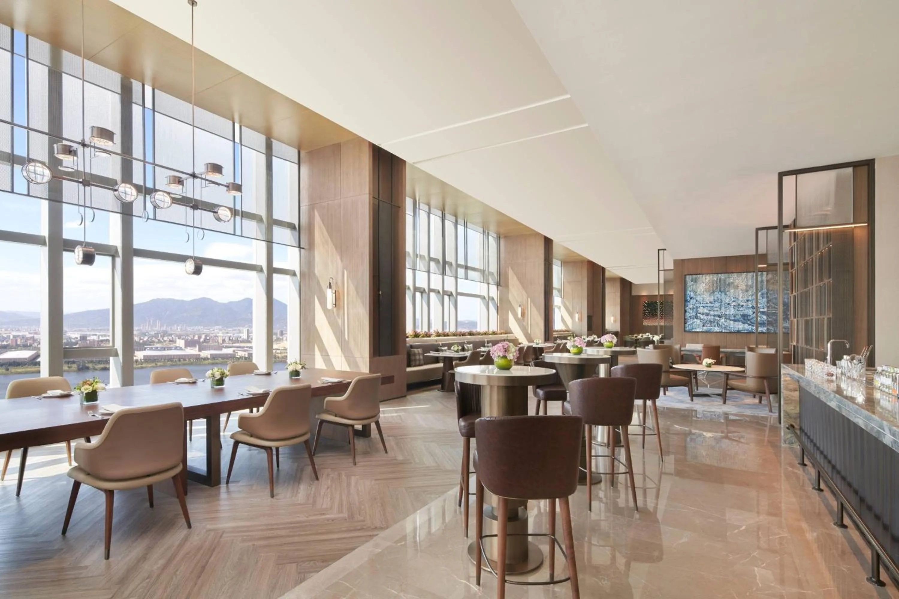 Lounge or bar in Fuzhou Marriott Hotel Riverside