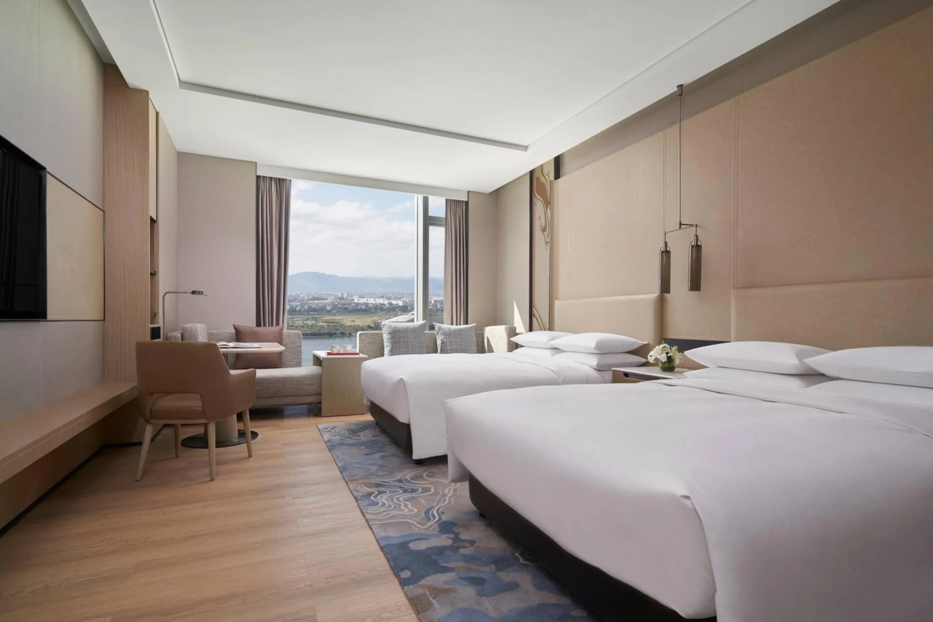 Photo of the whole room, Bed in Fuzhou Marriott Hotel Riverside