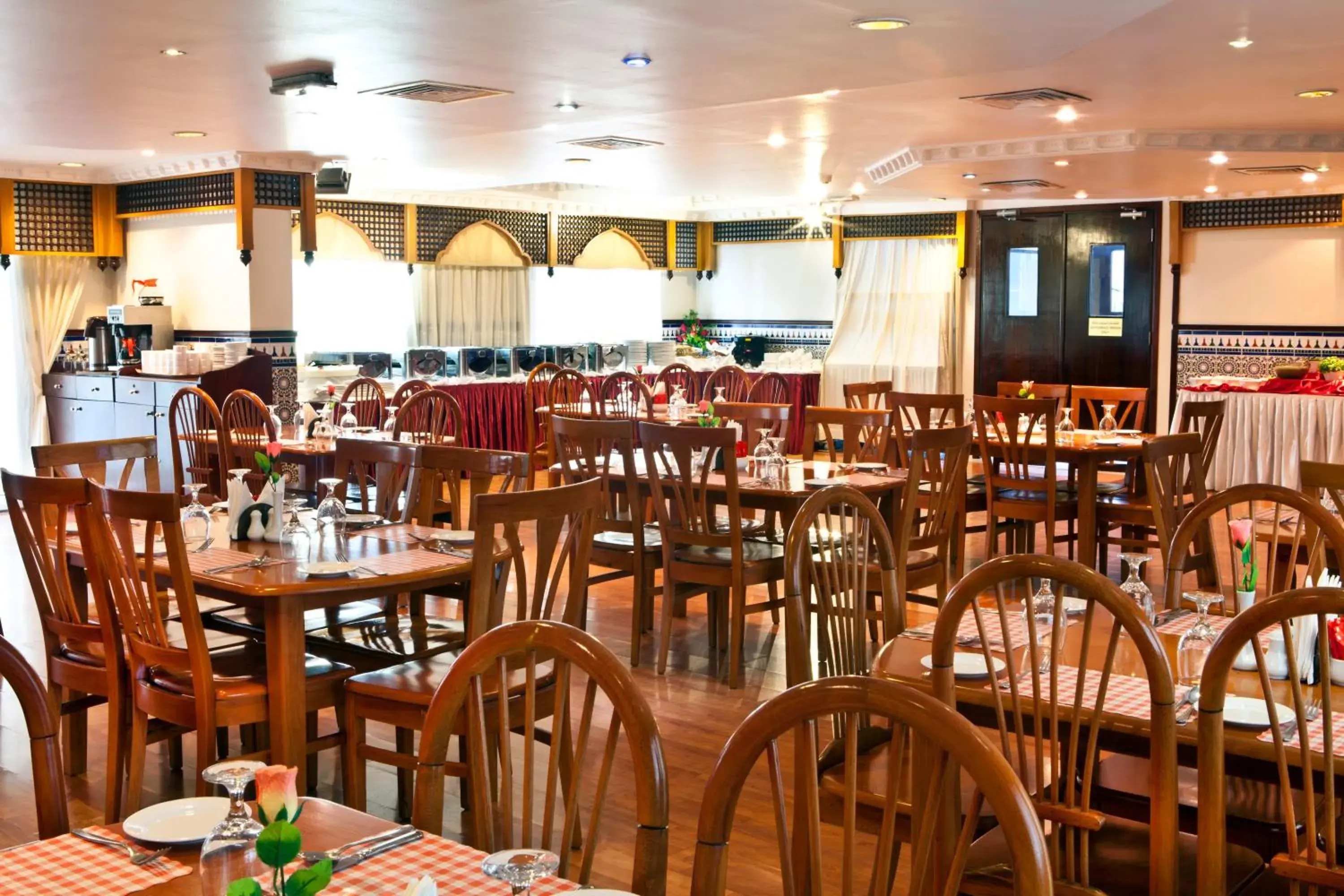 Restaurant/places to eat in Landmark Plaza Hotel Restaurant/places to eat in Landmark Plaza Hotel