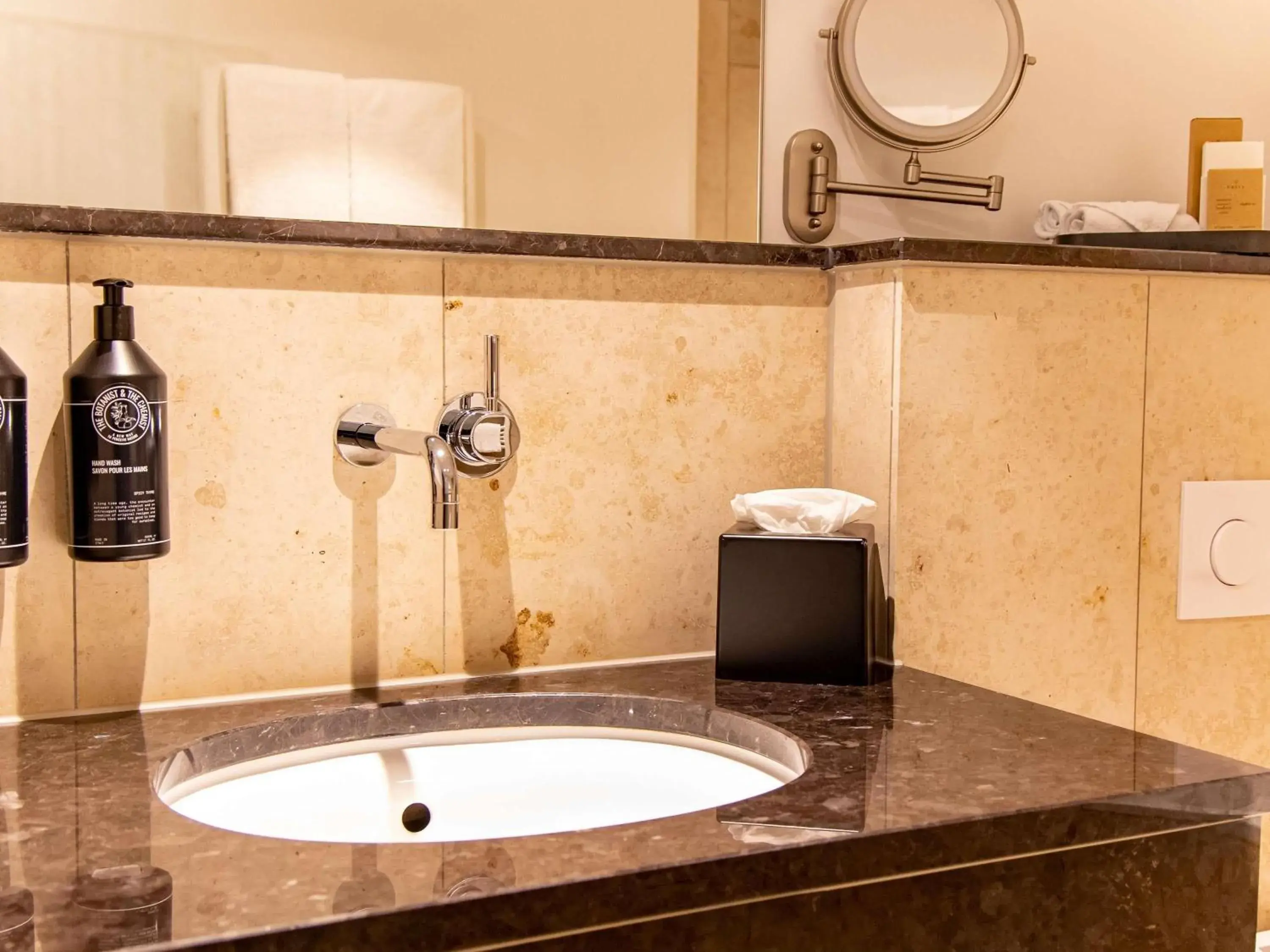 Bedroom in MUZE Hotel Dusseldorf - Handwritten Collection Bedroom in MUZE Hotel Dusseldorf - Handwritten Collection