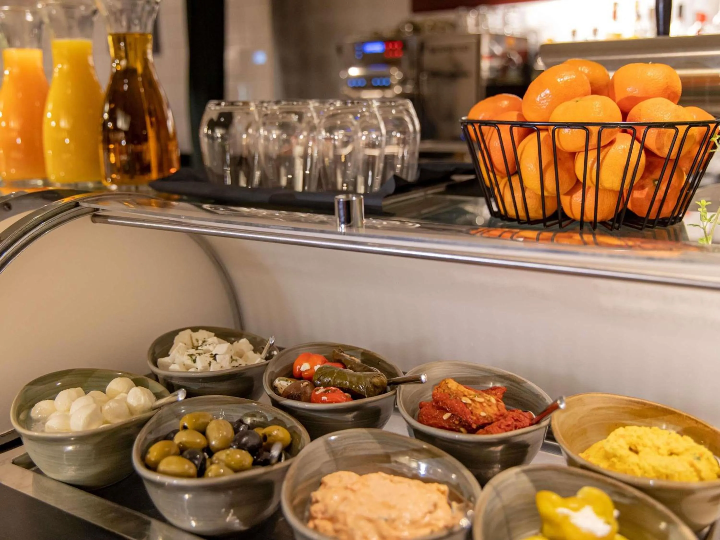 Breakfast in MUZE Hotel Dusseldorf - Handwritten Collection