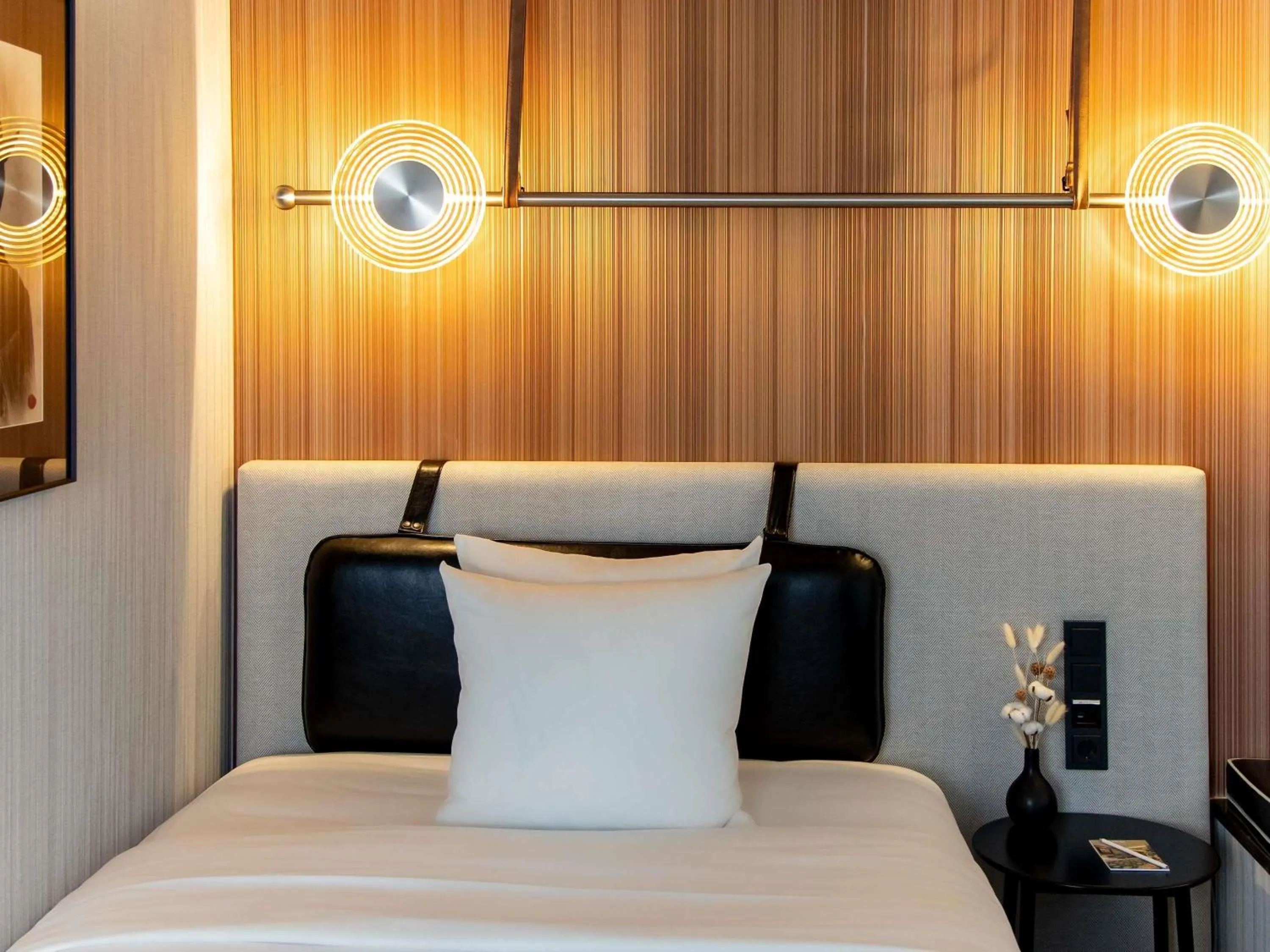 Bedroom, Bed in MUZE Hotel Dusseldorf - Handwritten Collection