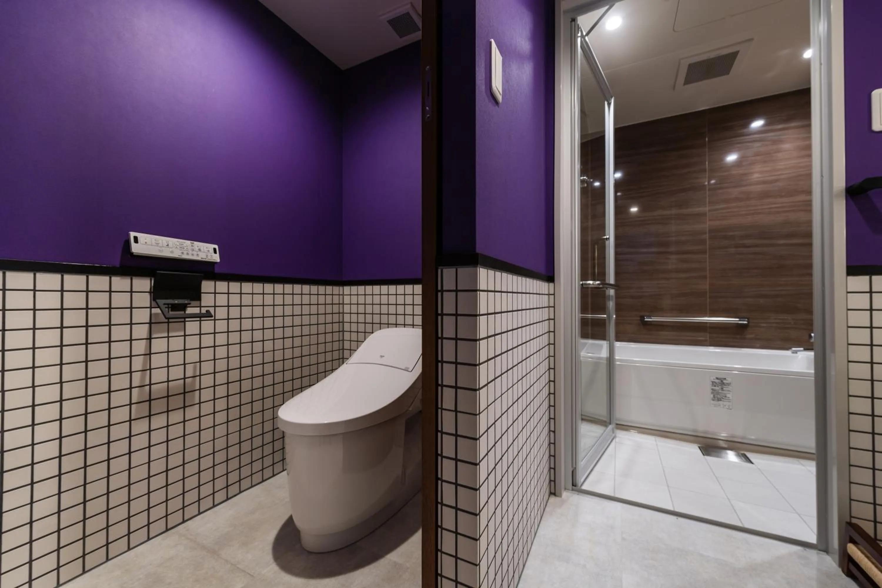 Toilet in PROSTYLE RYOKAN Naha Kenchou Mae