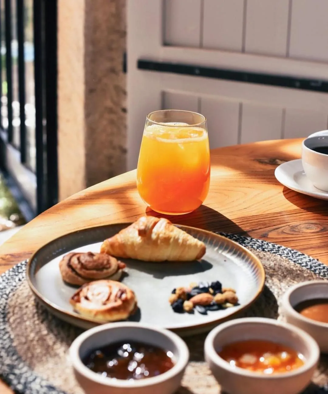 Food and drinks in Manastir Alacati Hotel