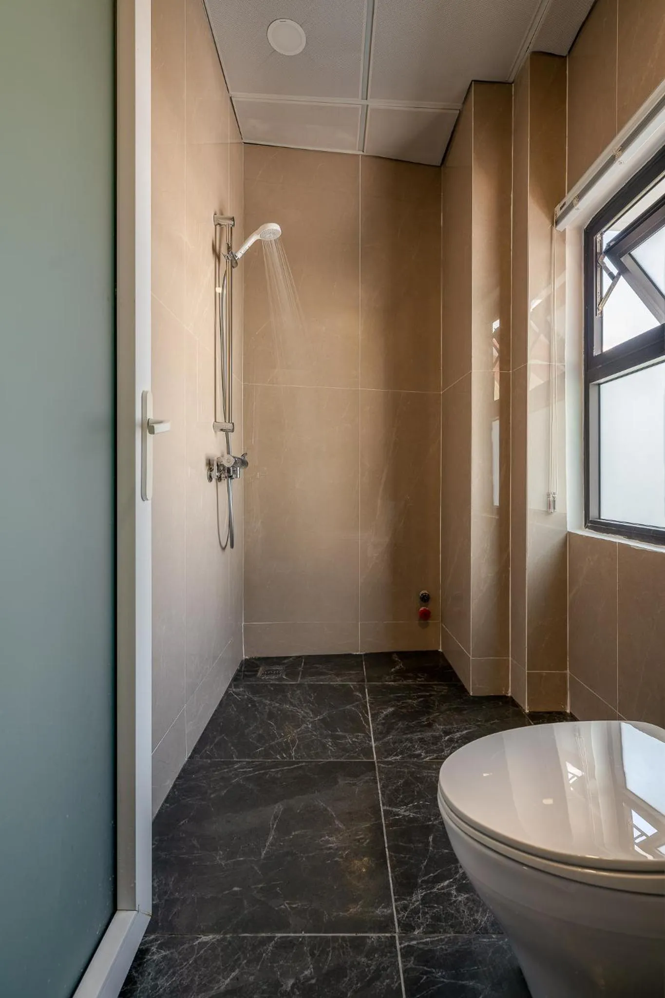 Shower in Cherry Apartment - Thao Dien Centre