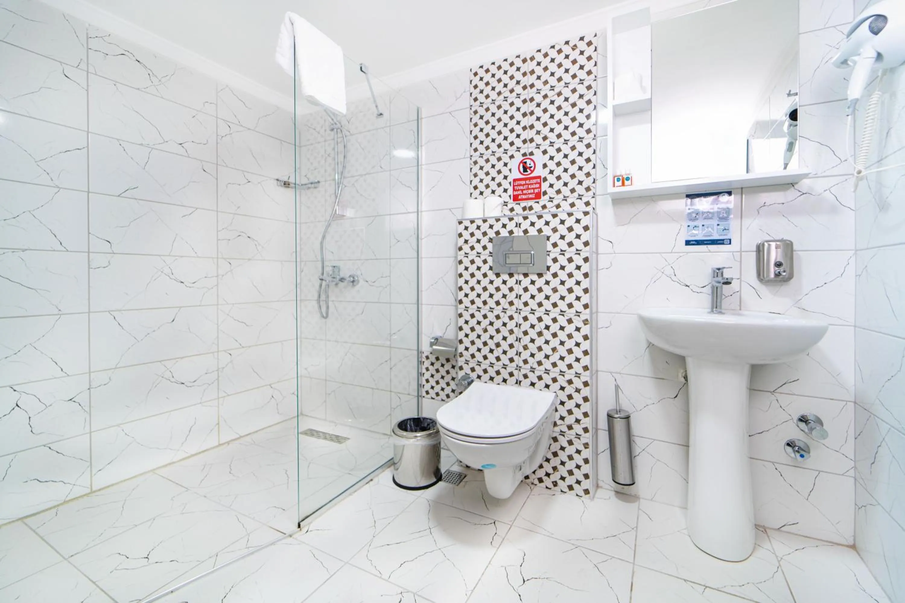 Toilet in Deniz Boutique Hotel