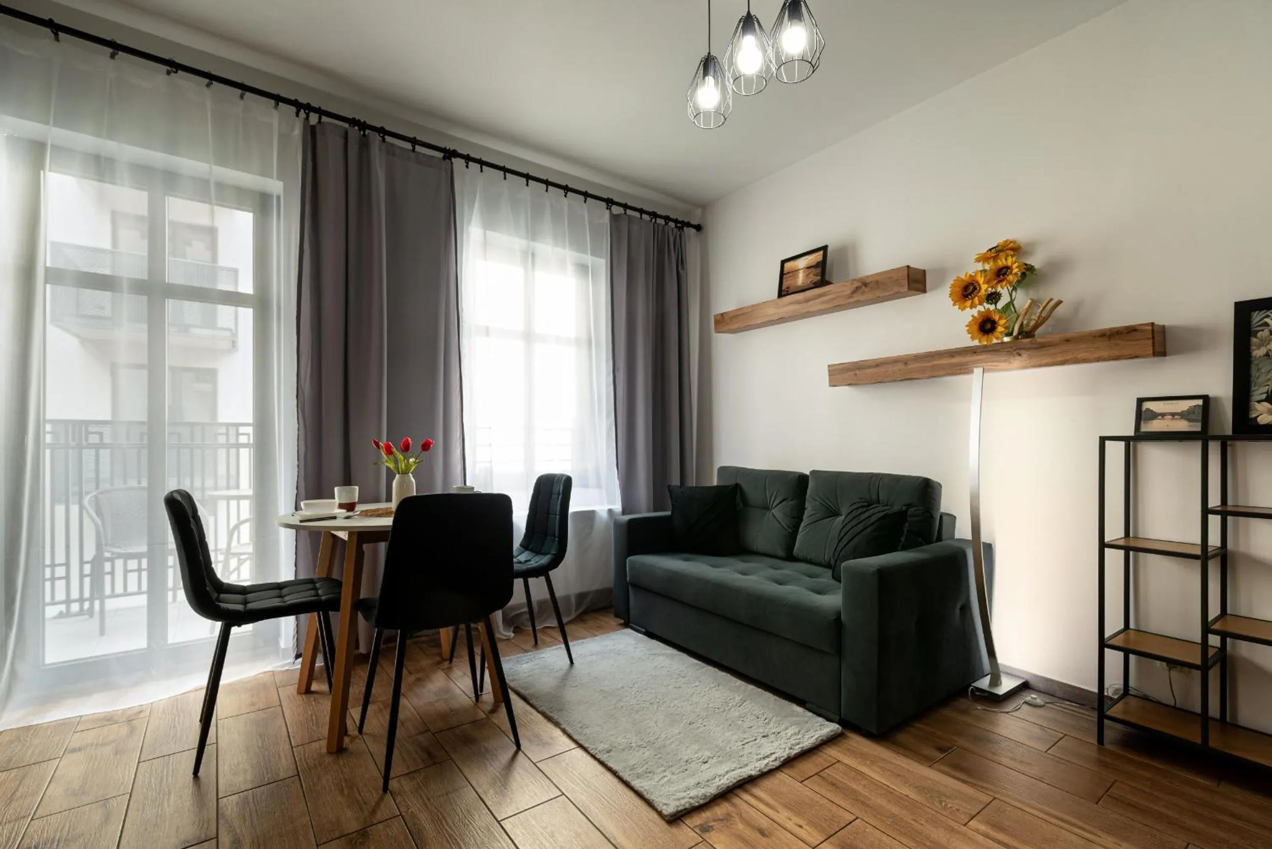 Seating area in RentPlanet - Apartamenty Jagiełły