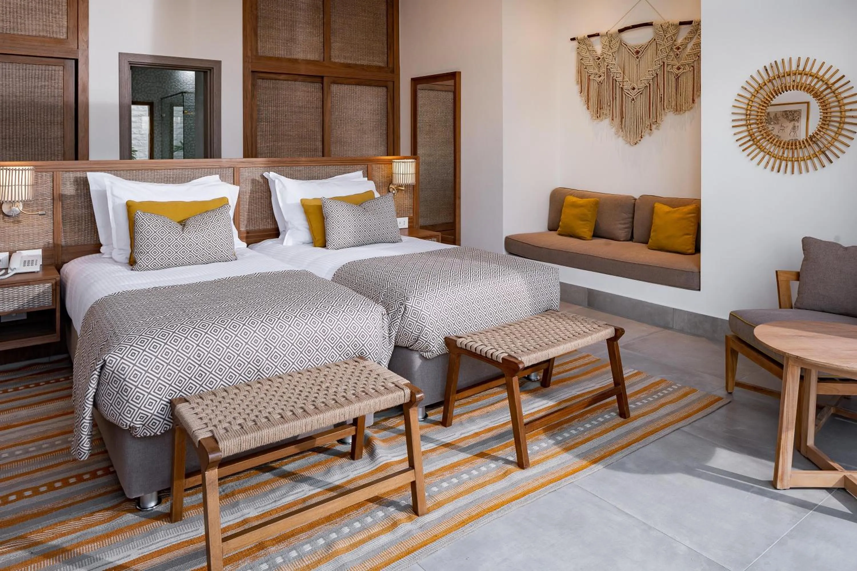 Photo of the whole room, Bed in Steigenberger Resort Ras Soma