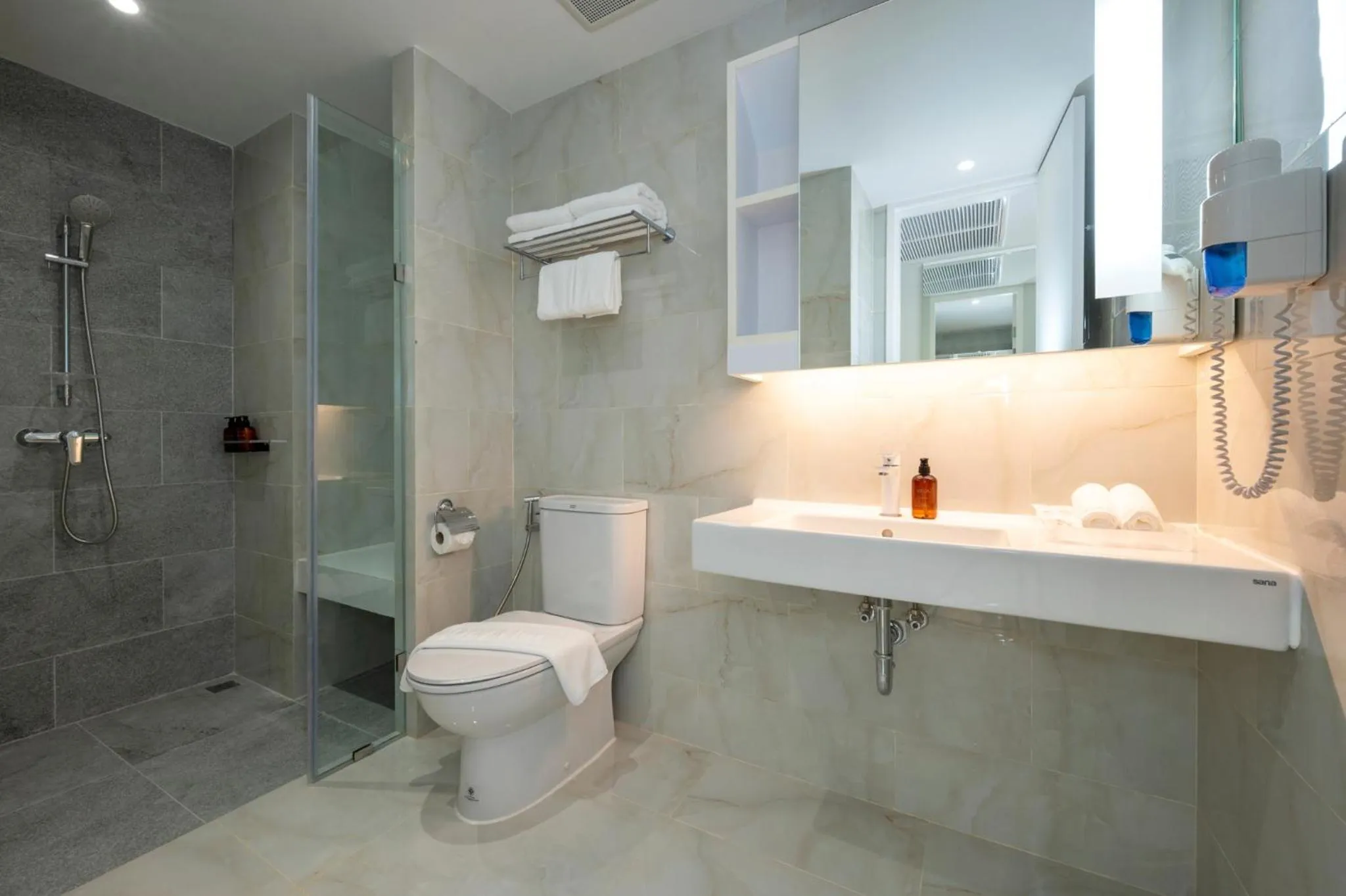 Toilet in VELA Dhi Udon Thani