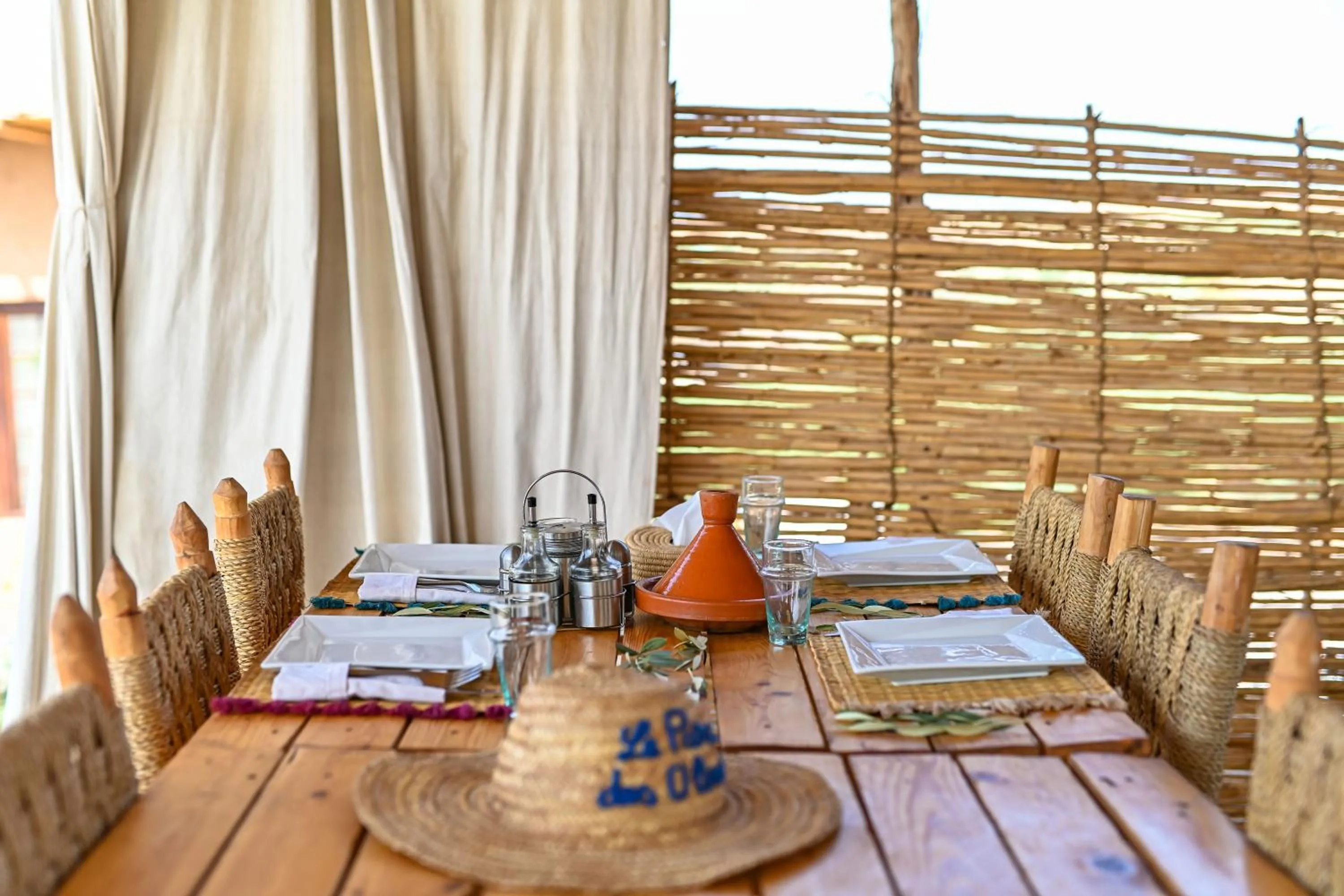 Restaurant/Places to Eat in Le Parc des Oliviers