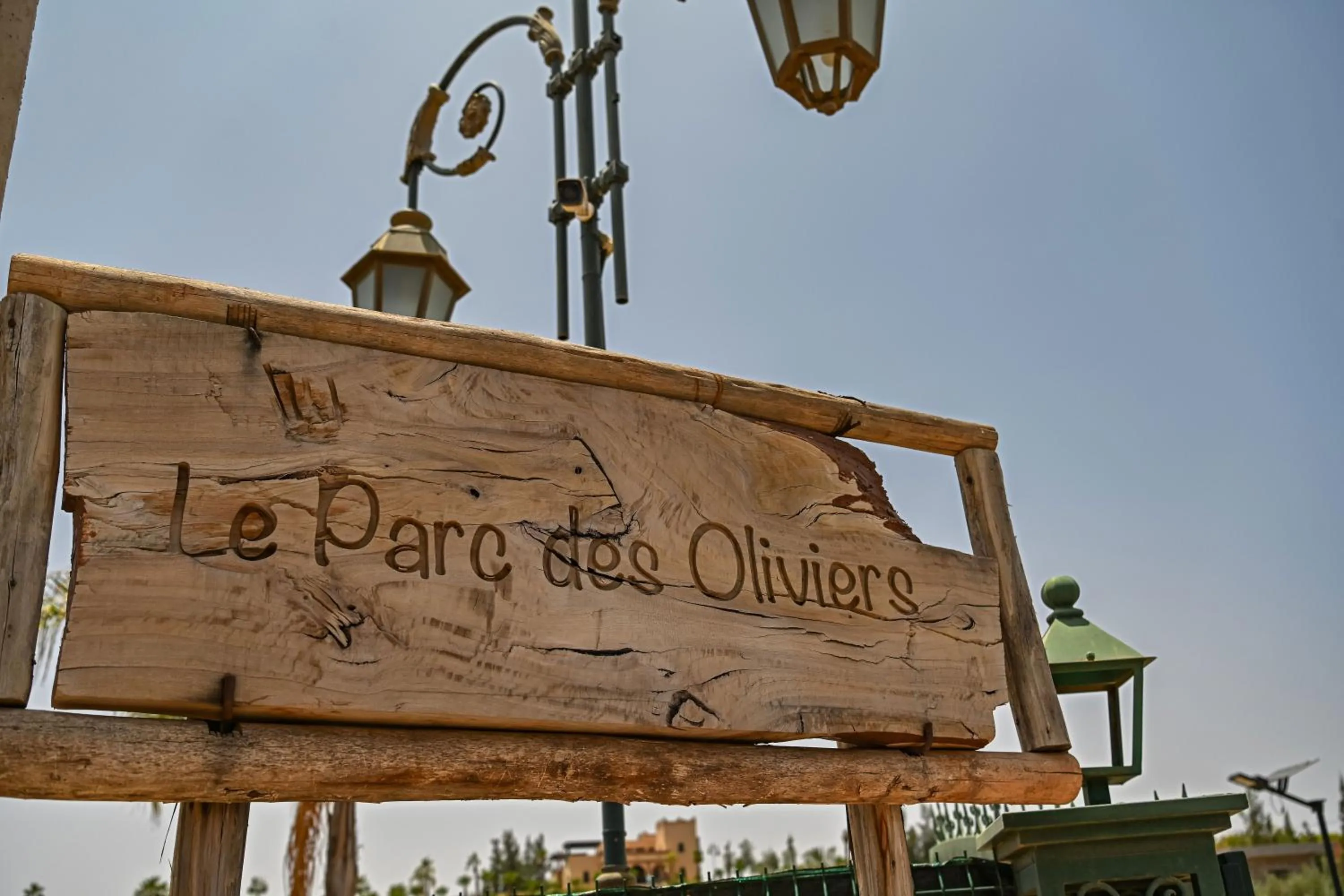 Property Logo/Sign in Le Parc des Oliviers