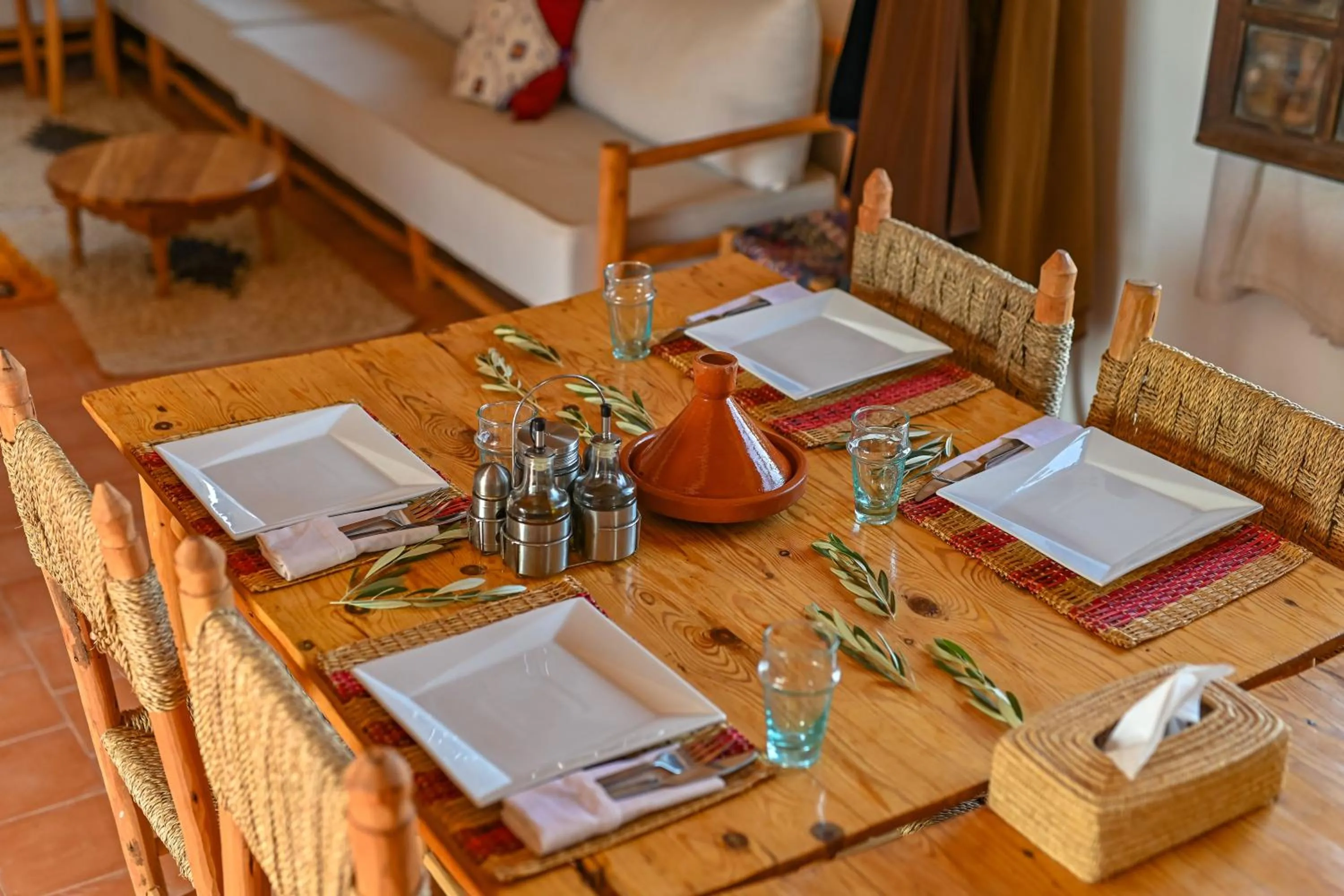 Restaurant/Places to Eat in Le Parc des Oliviers