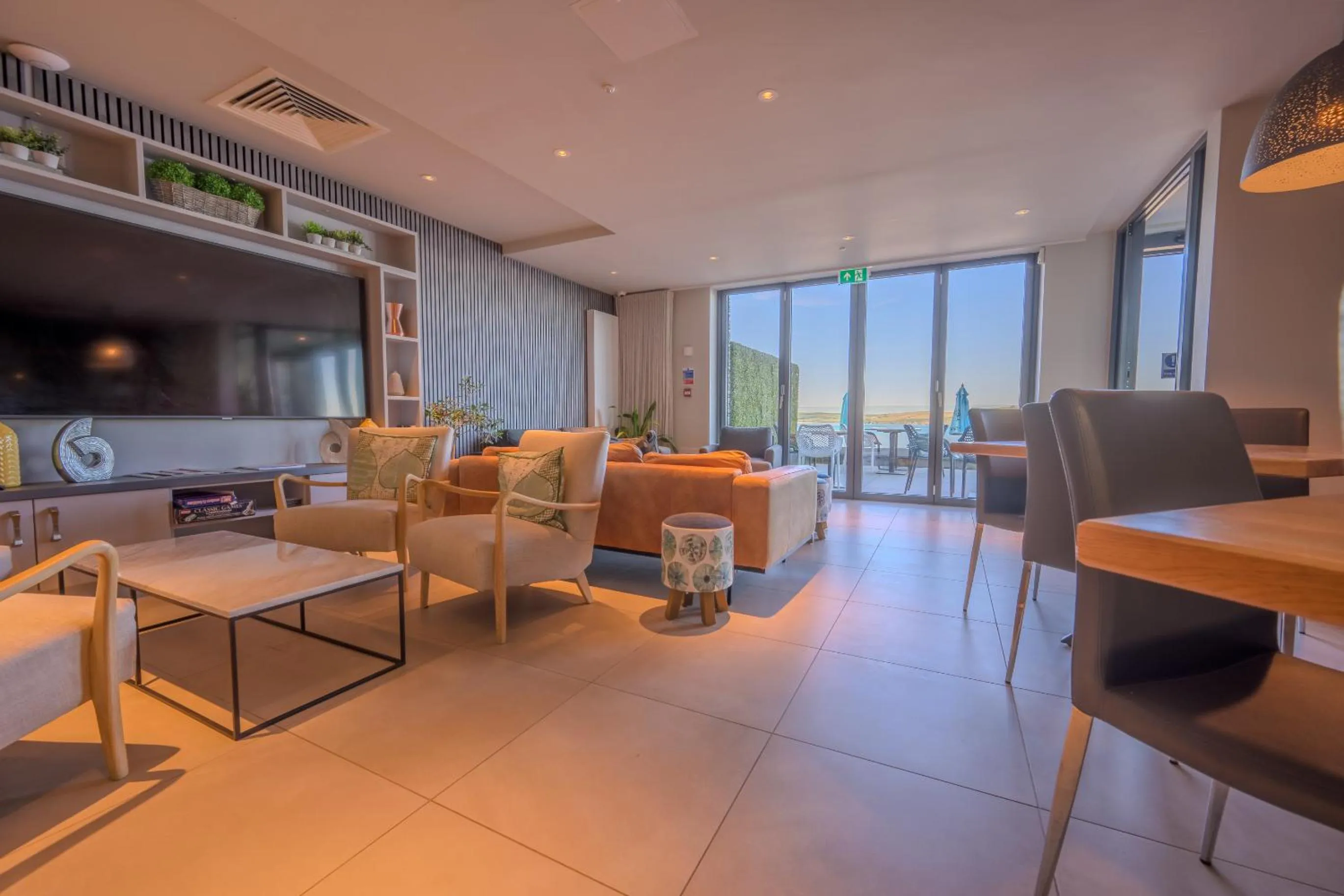 Communal lounge/ TV room in Polzeath Beach House