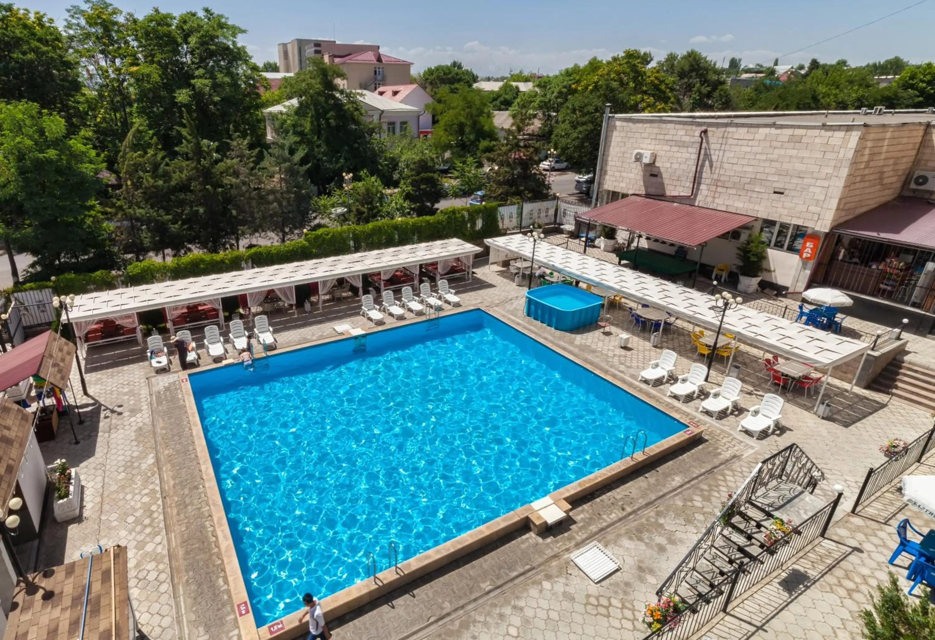 Swimming pool in Hotel Osh-Nuru