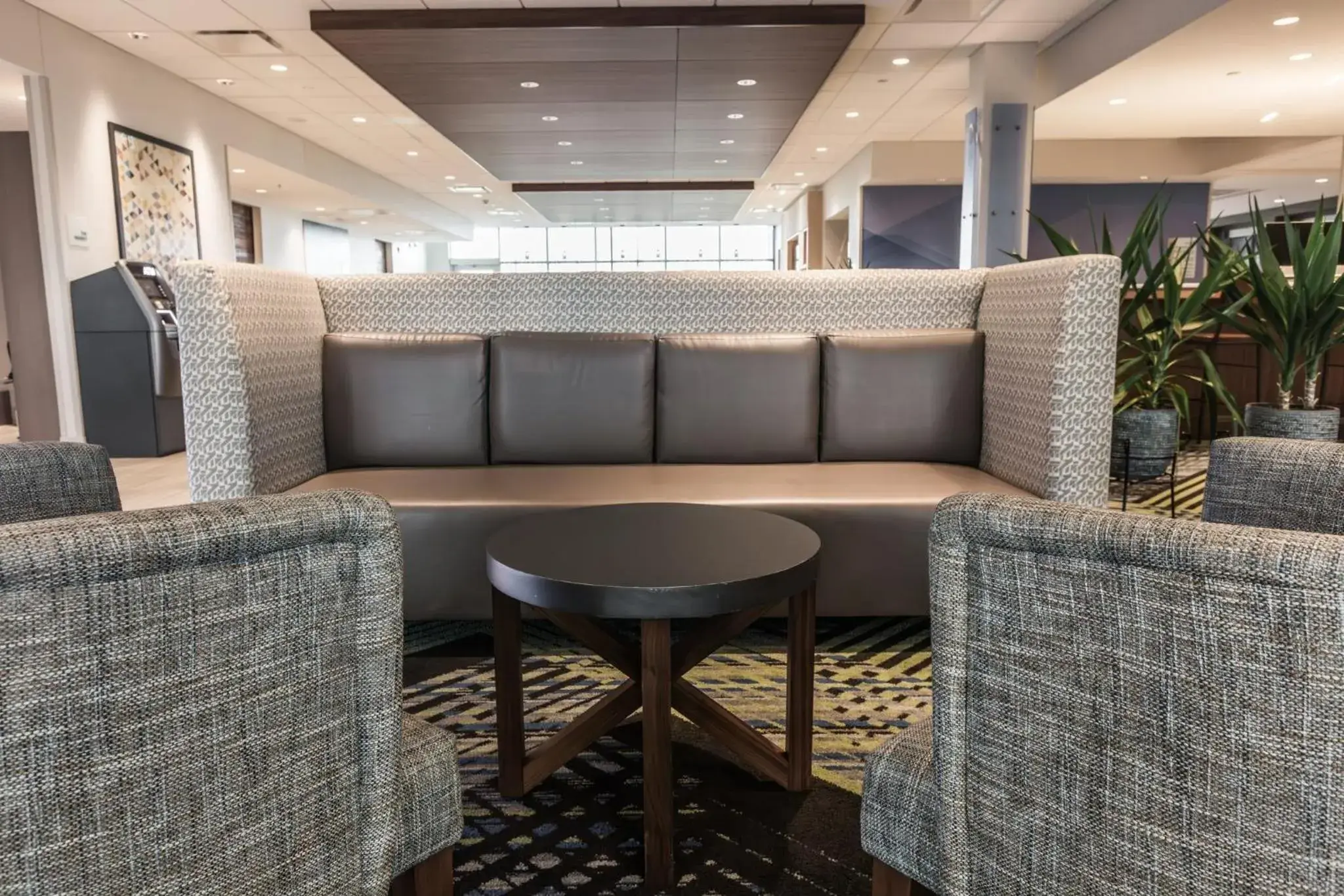 Property building in Holiday Inn Express & Suites - Welland Property building in Holiday Inn Express & Suites - Welland