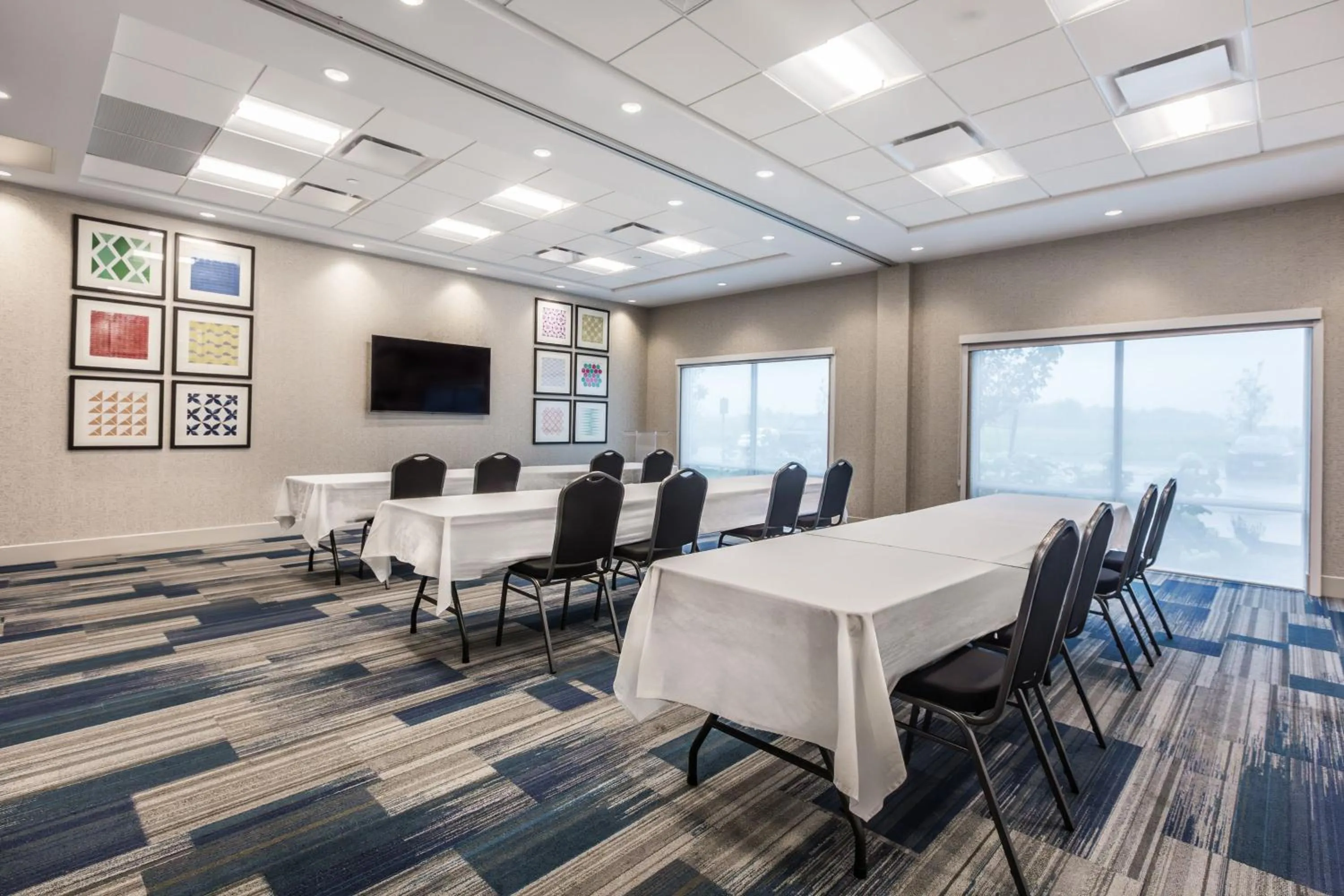 Meeting/conference room in Holiday Inn Express & Suites - Welland