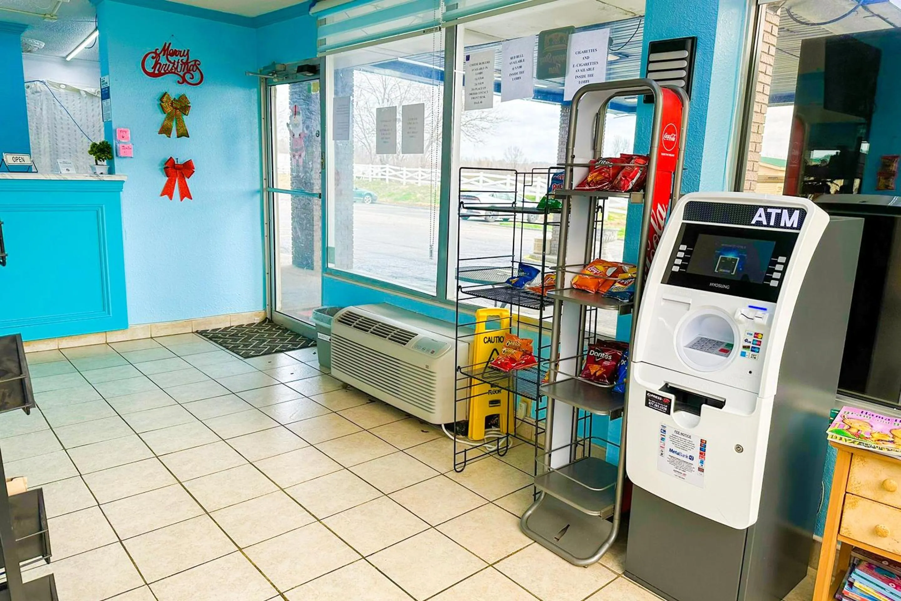 Lobby or reception in Happy Stay Inn Madisonville I-69 By OYO