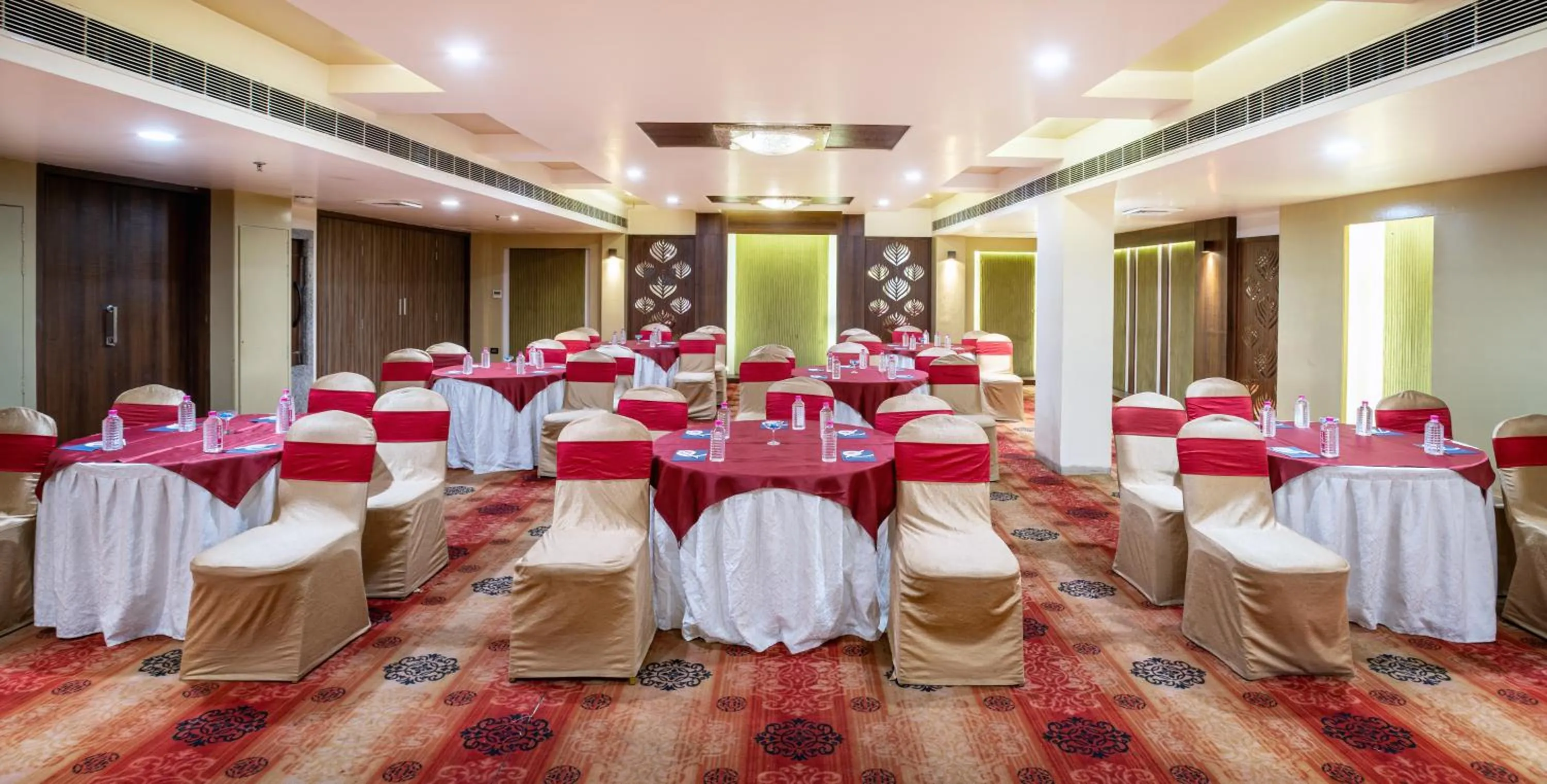 Meeting/conference room in Spree Hotel Jaipur