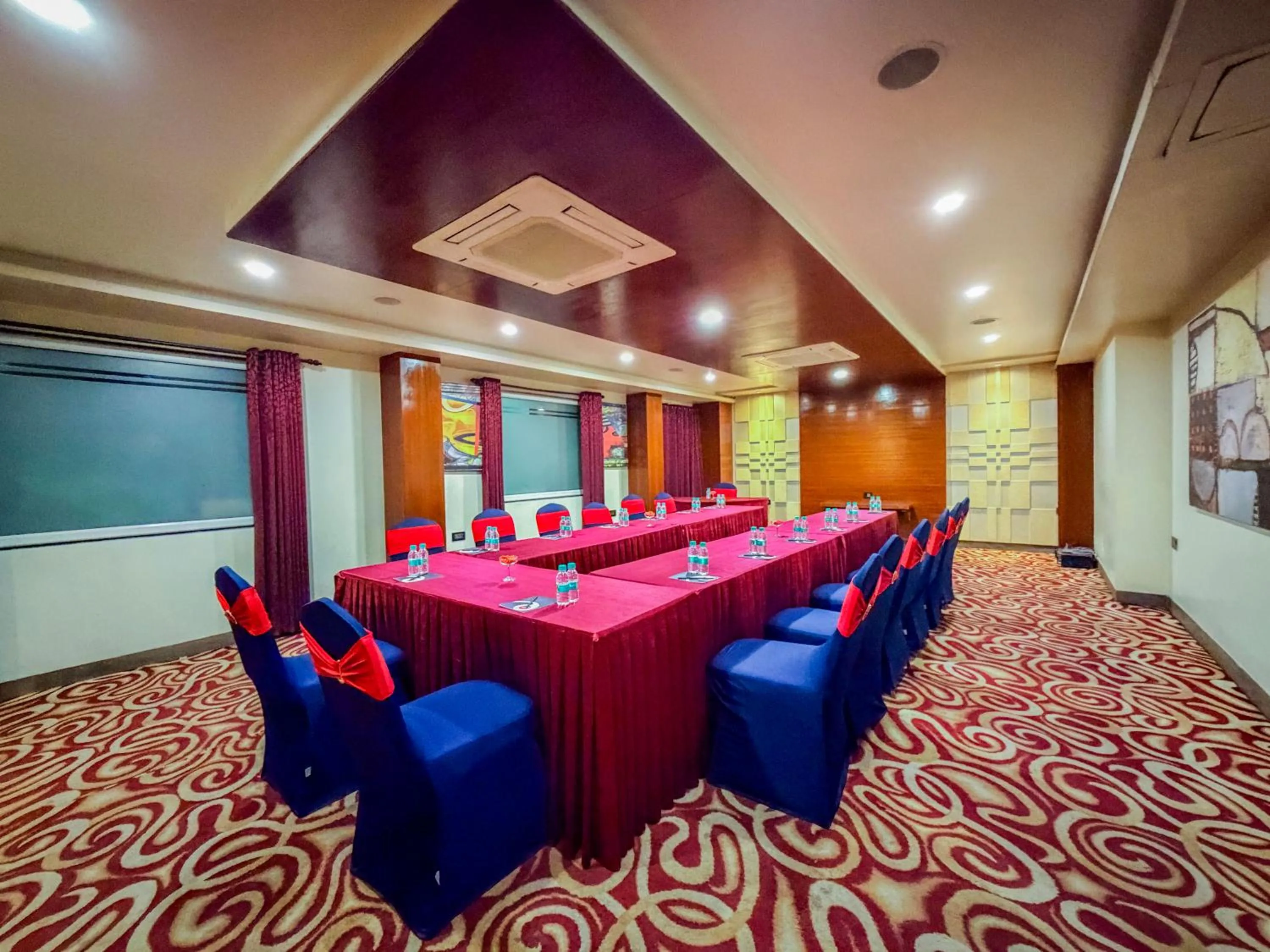 Meeting/conference room in Spree Hotel Jaipur