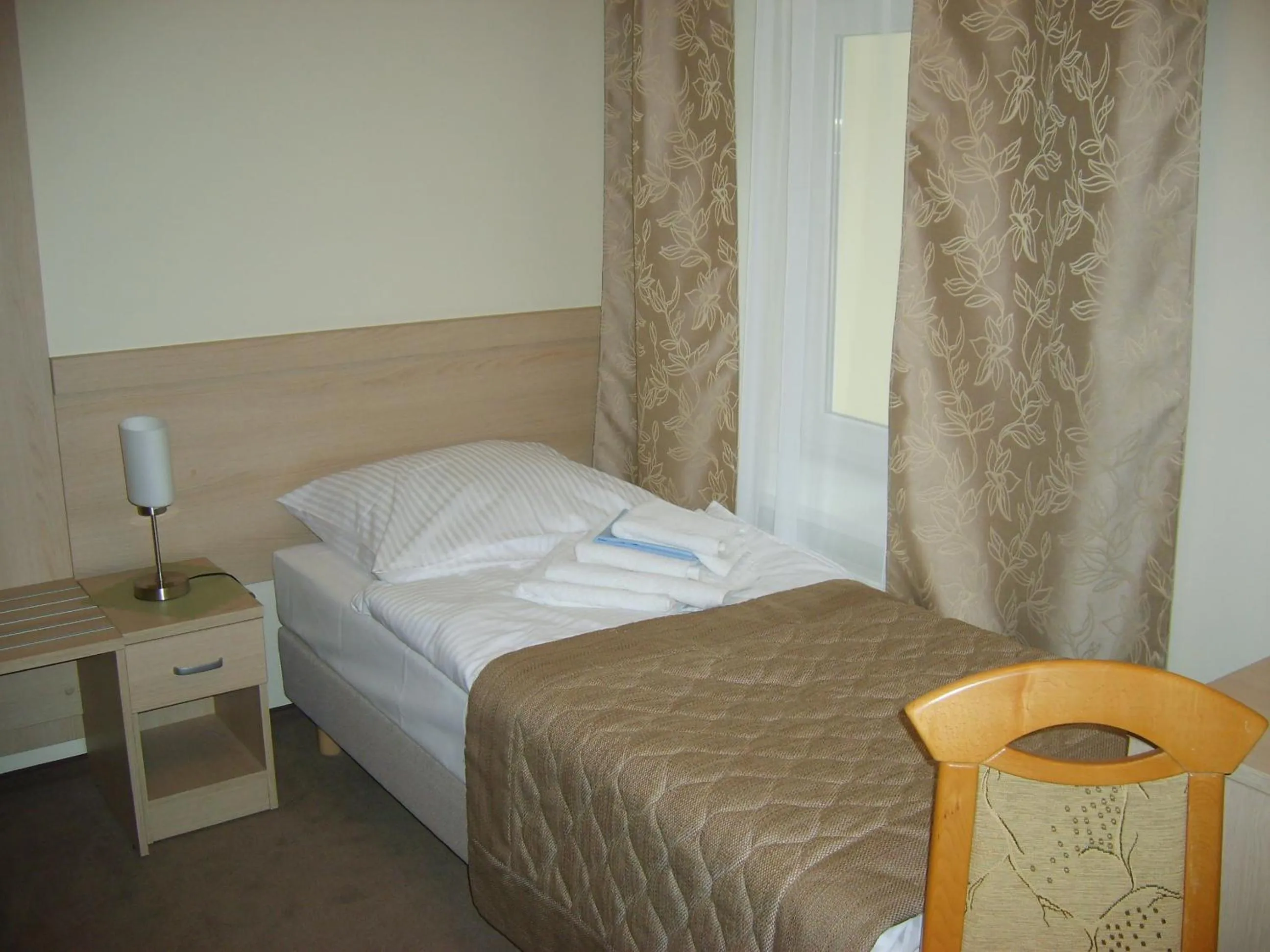 Photo of the whole room in Uzdrowisko Cieplice - Dom Zdrojowy