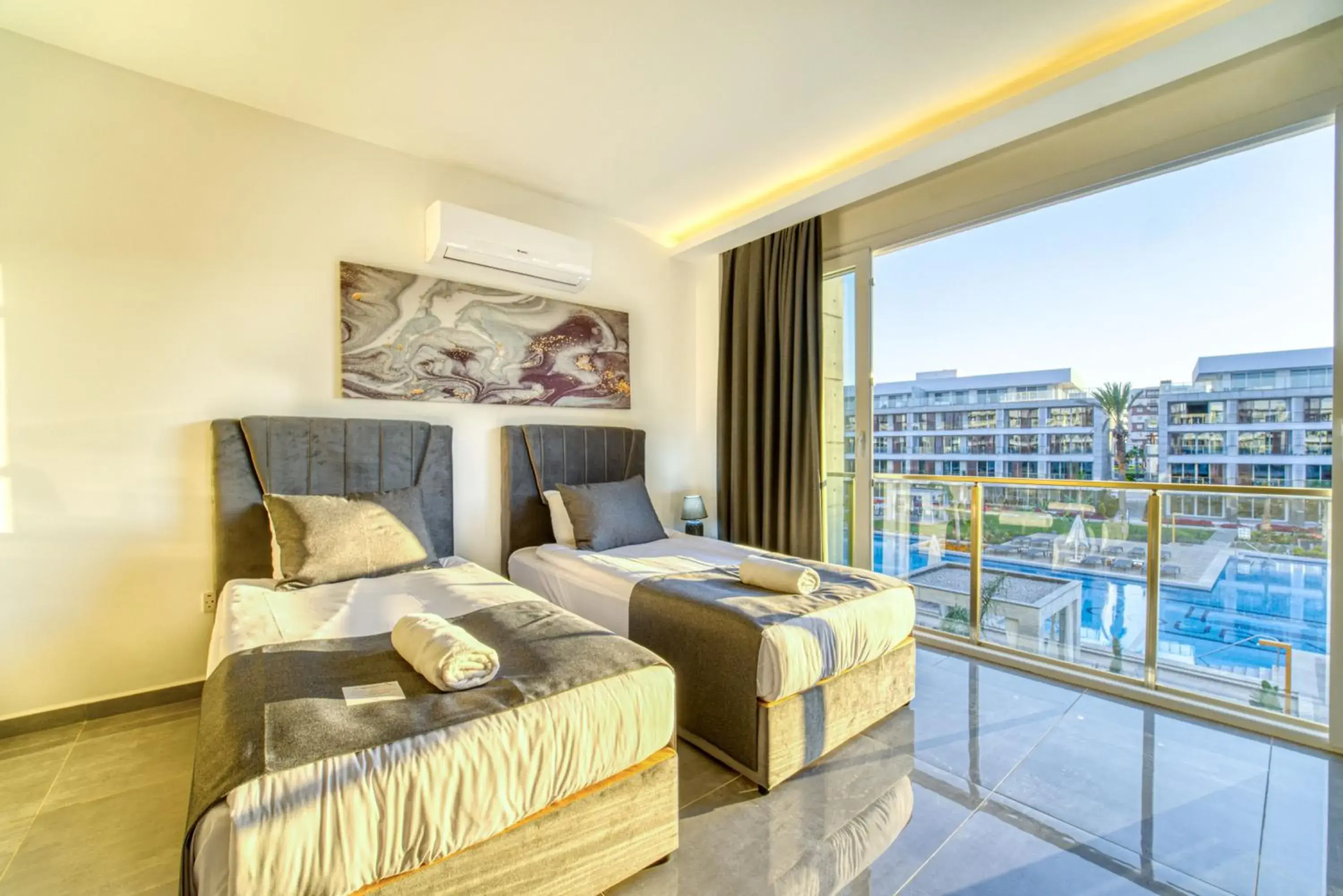 Bed in Courtyard Long Beach Holiday Resort Bed in Courtyard Long Beach Holiday Resort