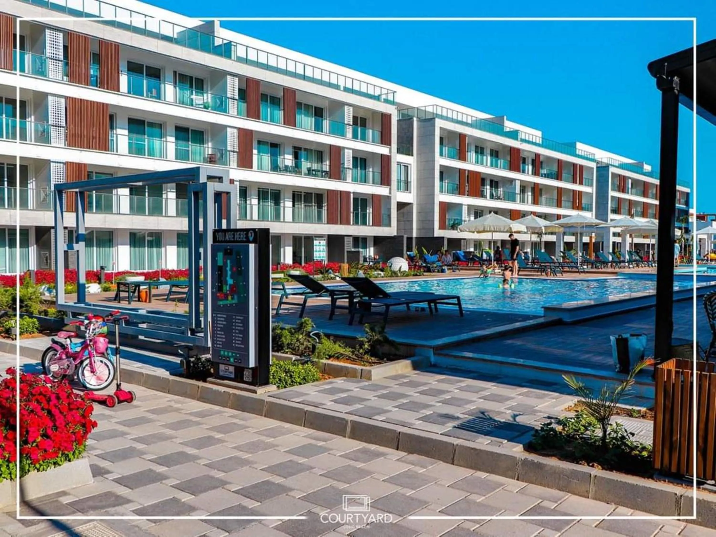 Property building in Courtyard Long Beach Holiday Resort