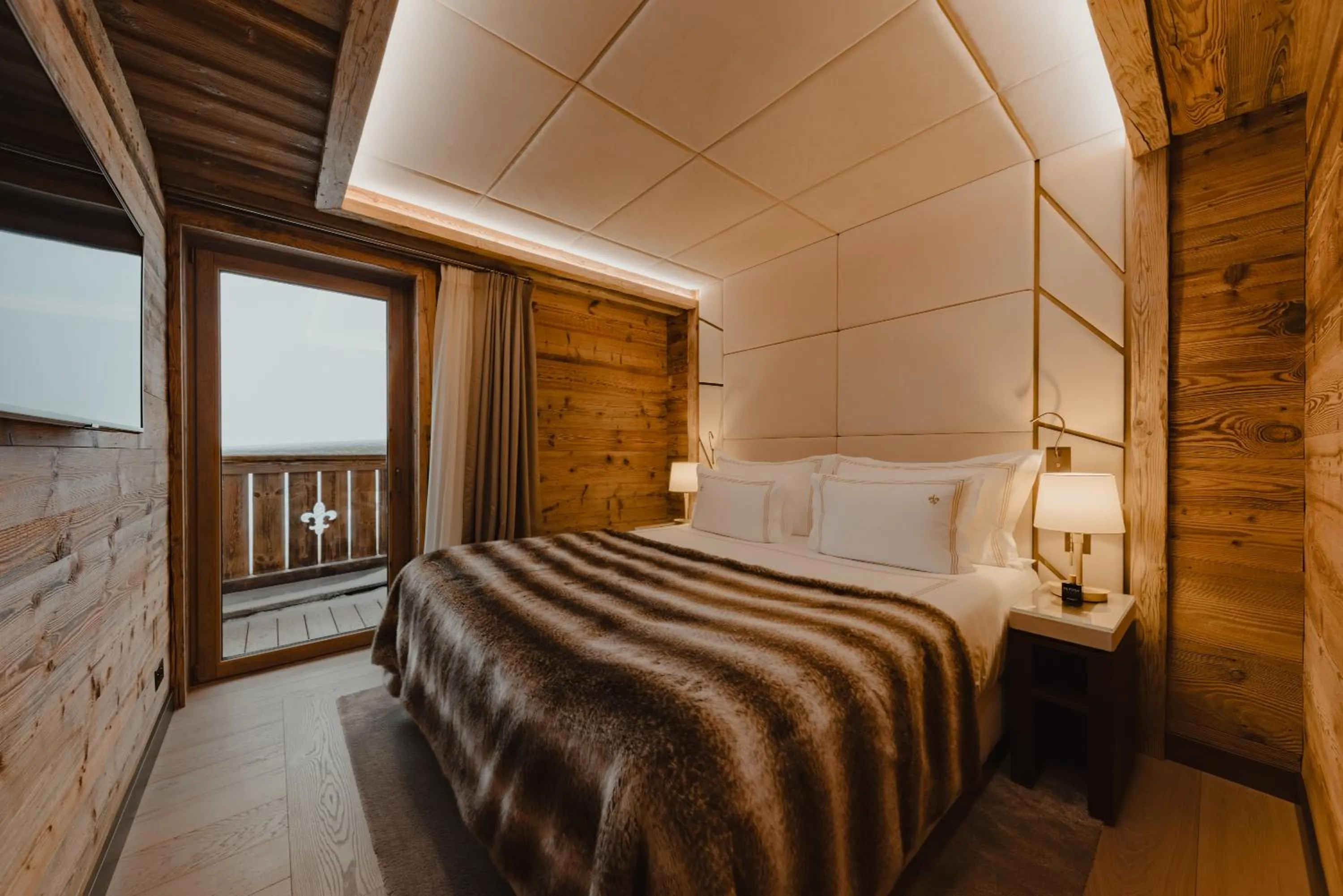 Bed in Ultima Hotel Courchevel