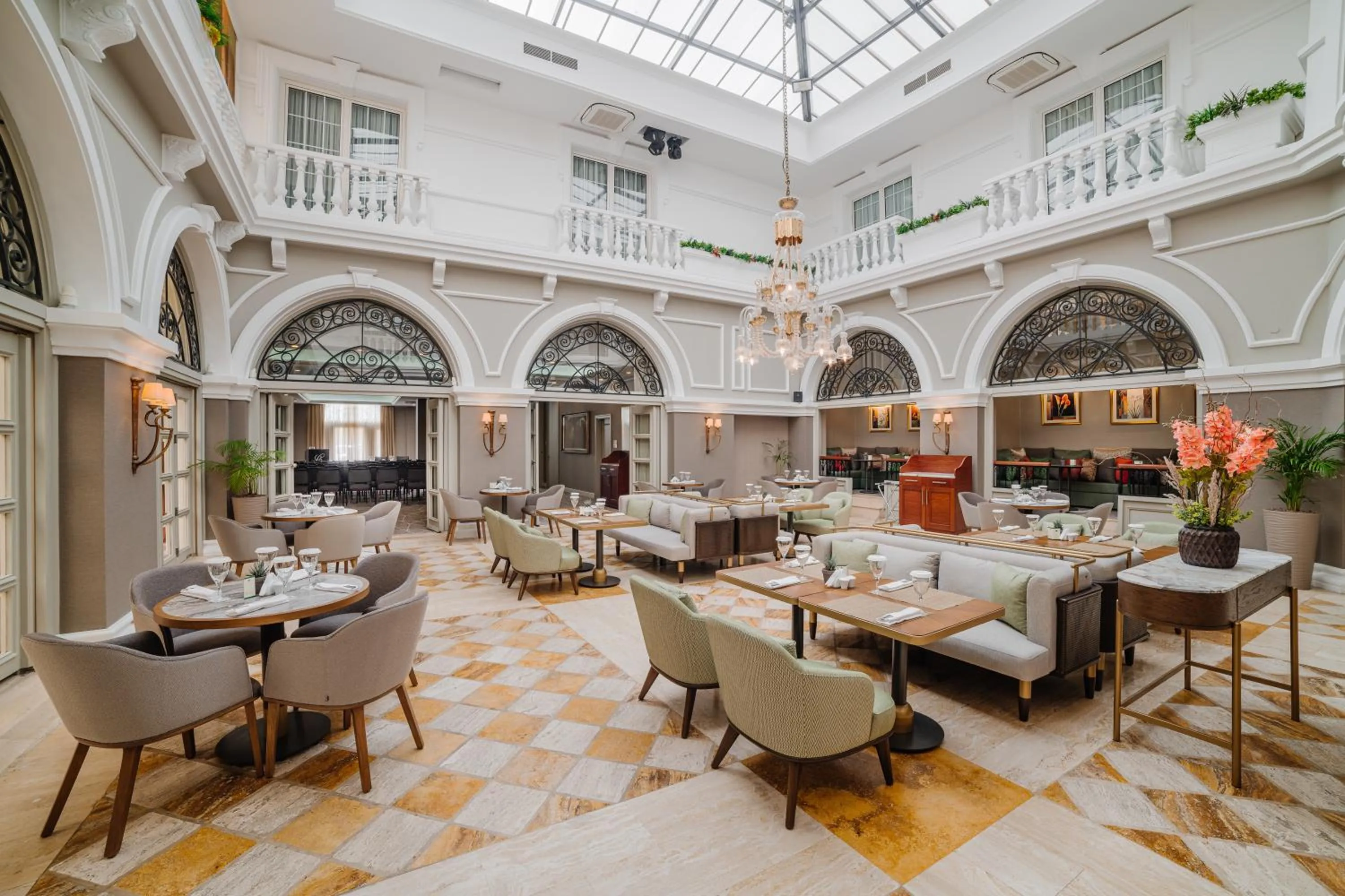 Inner courtyard view in The Arkin Colony Hotel