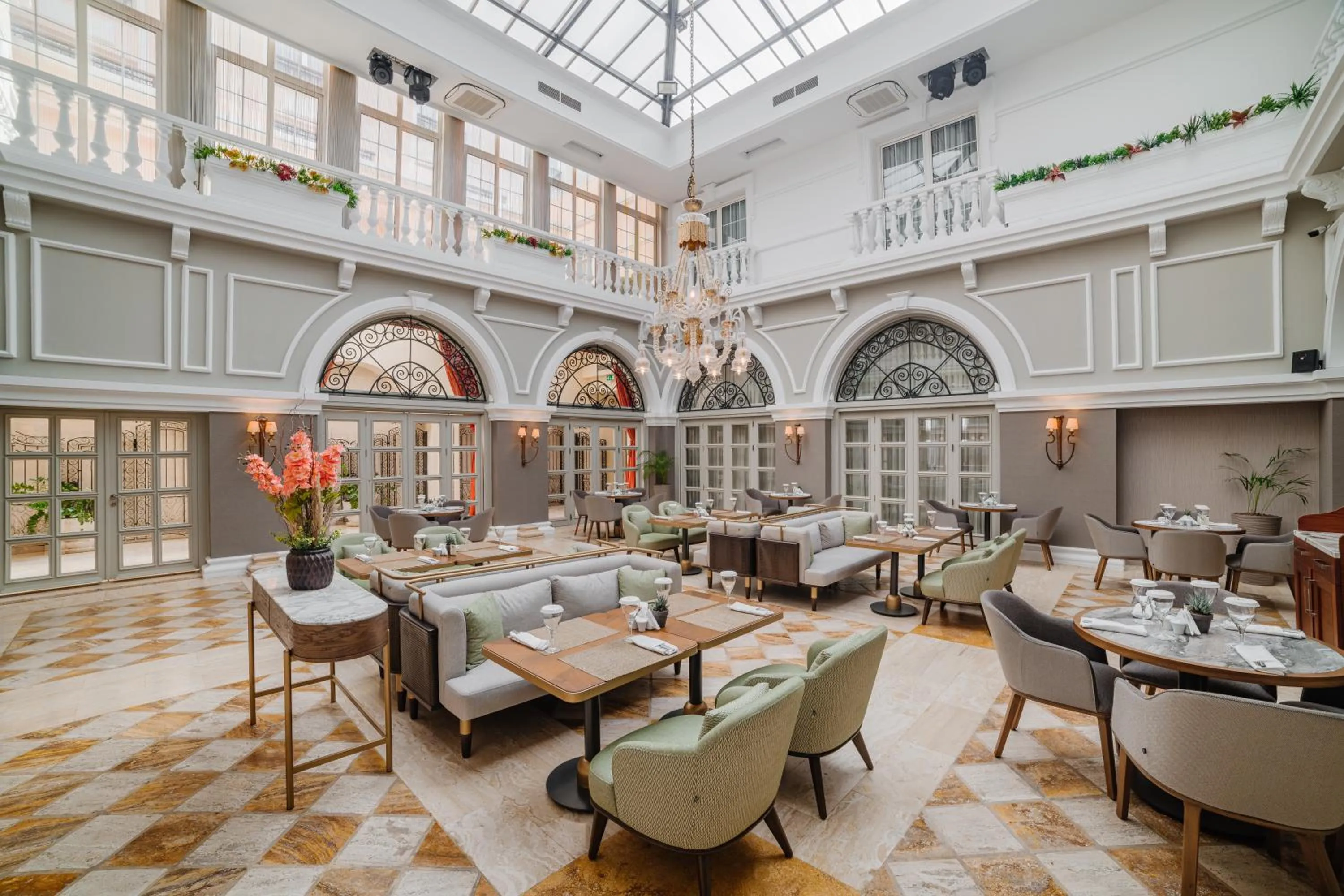 Inner courtyard view in The Arkin Colony Hotel