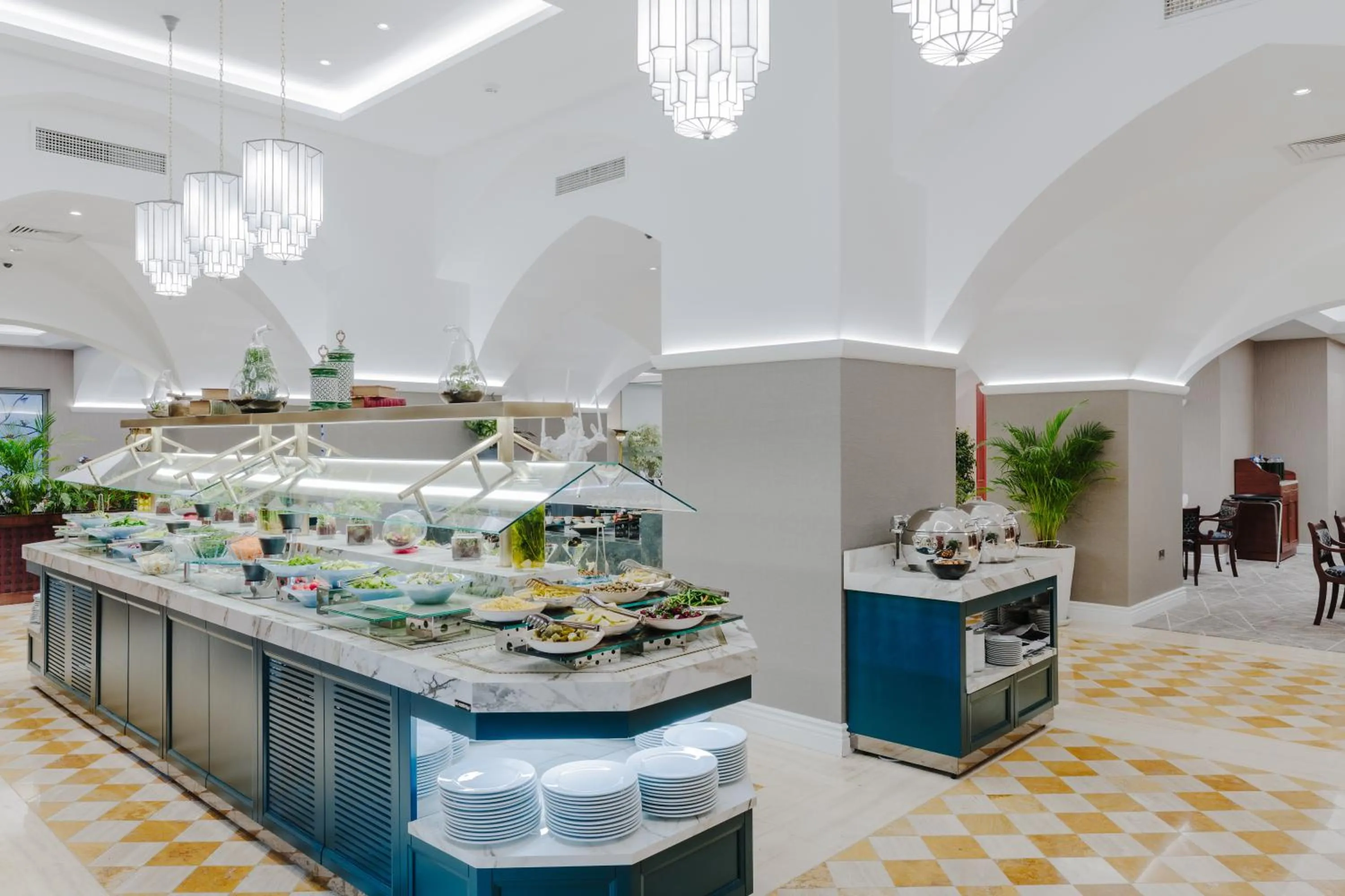 Restaurant/places to eat in The Arkin Colony Hotel