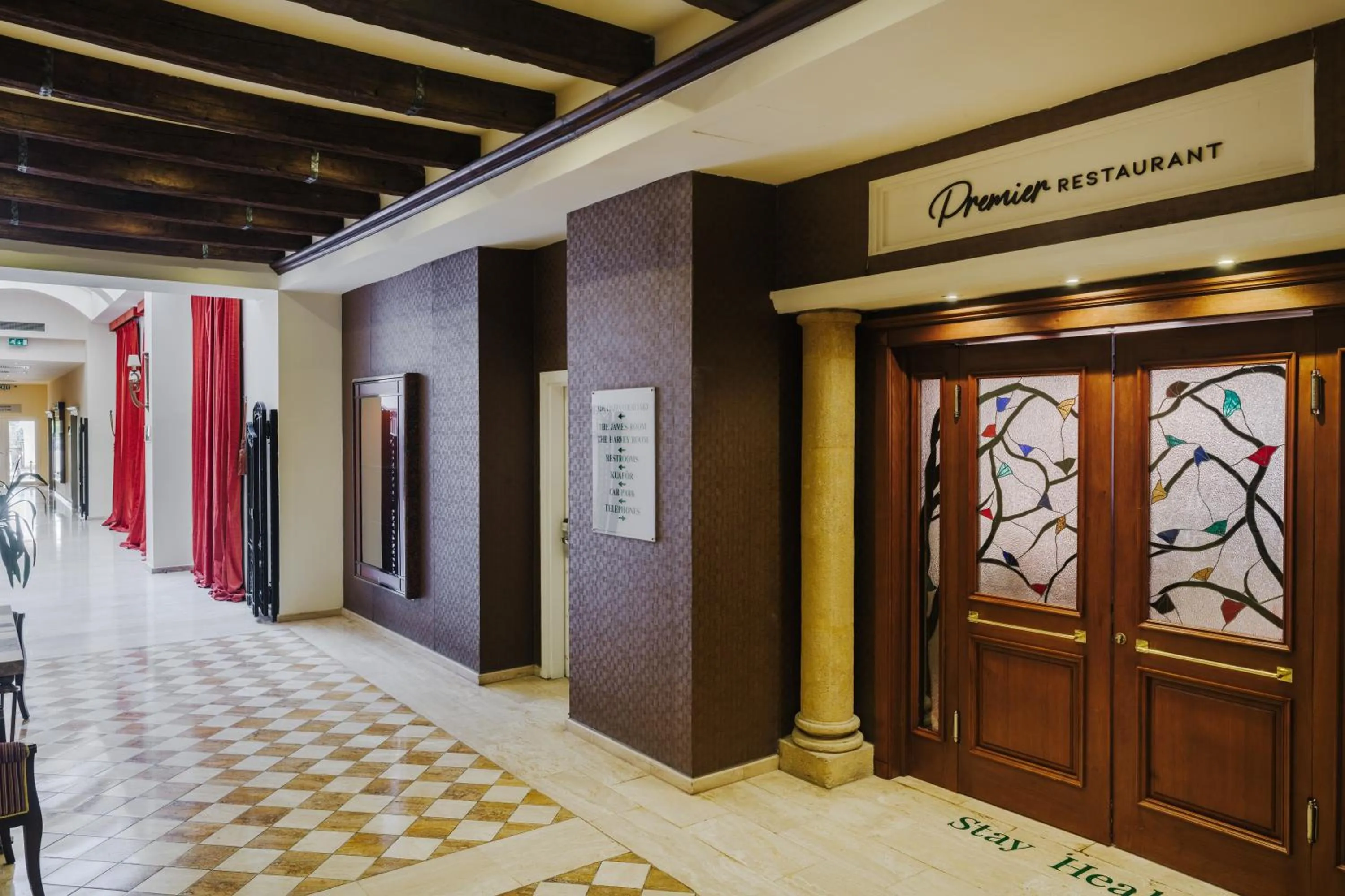 Restaurant/places to eat in The Arkin Colony Hotel